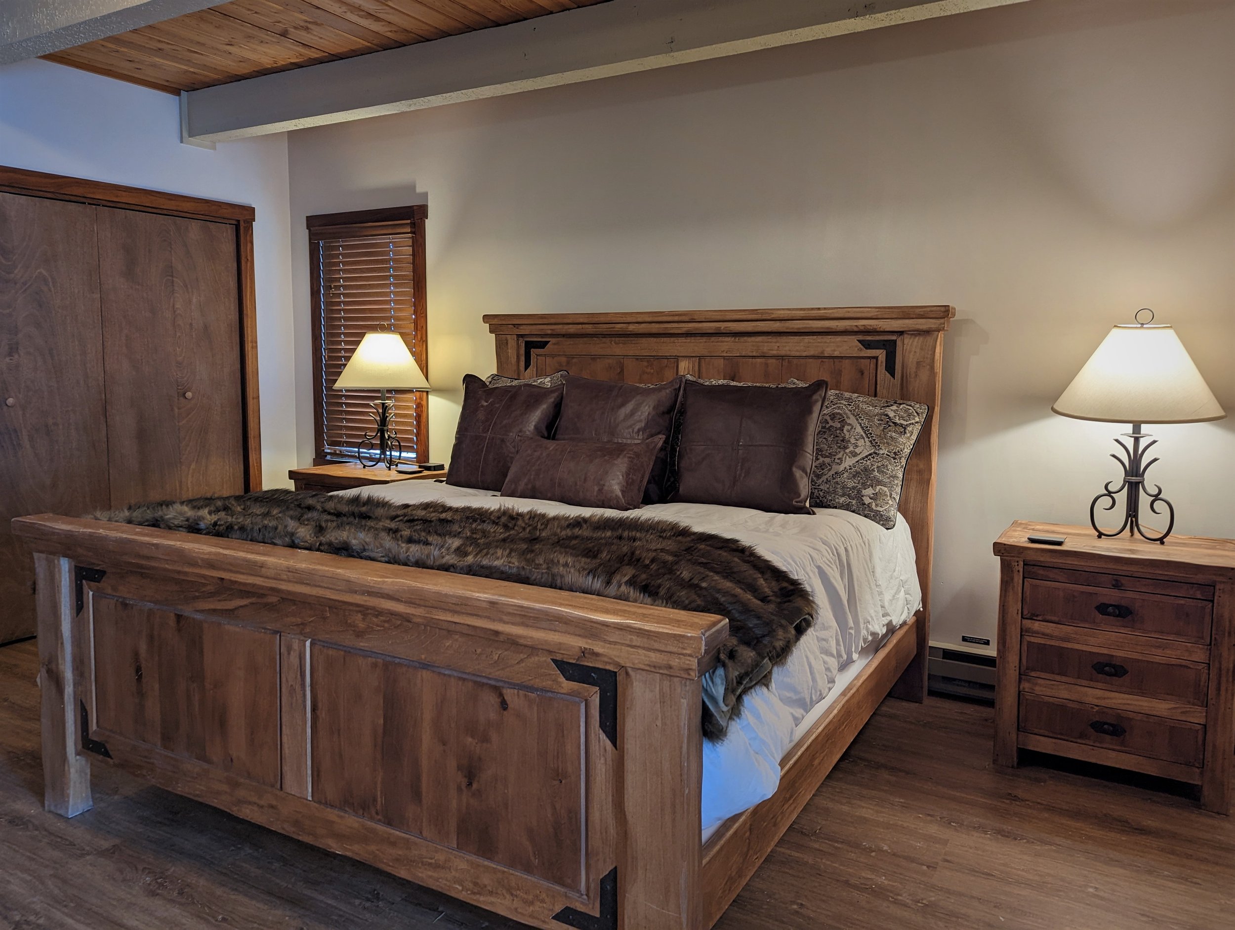 PXL_20221212_202457304 (2).jpg