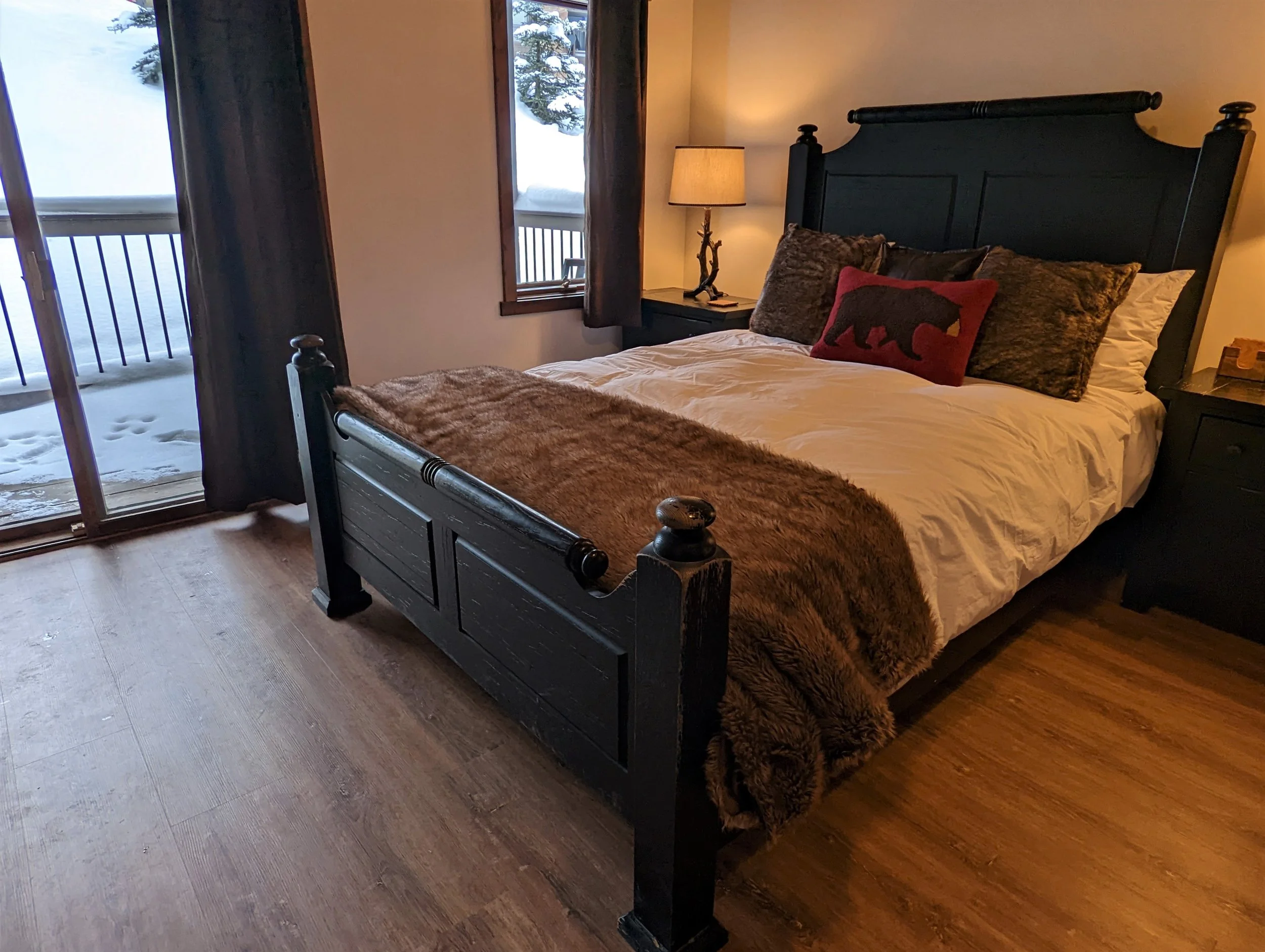 PXL_20221212_220446800 (2).jpg