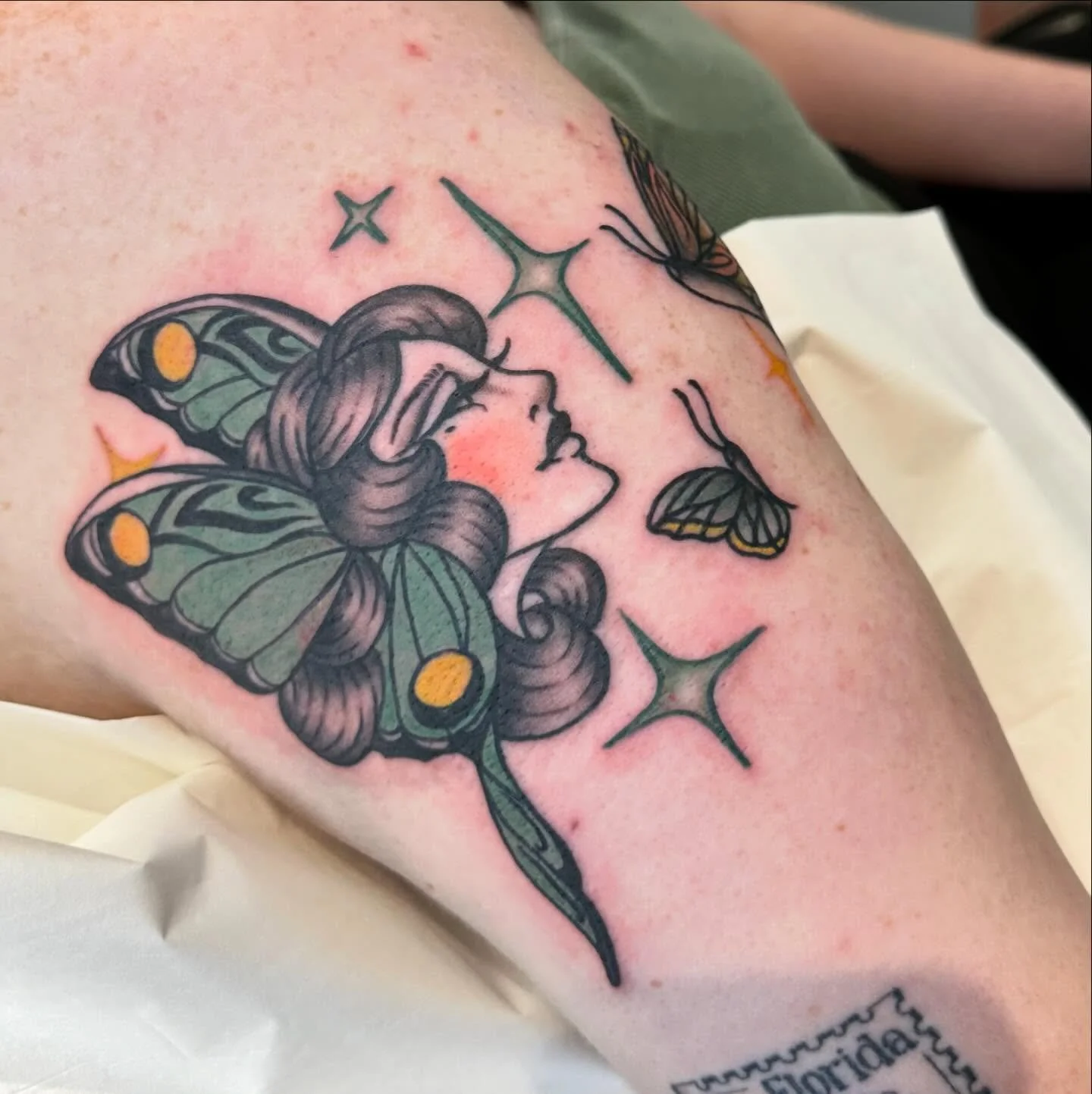 Thank you for snagging one of my pre-drawn designs, Lily! You sat like a dream for this, I appreciate you so much. 
Made at SSC in OKC.