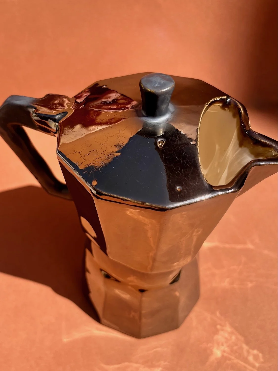 Percolated_Austin_Flowers_Ceramic_Moka_Pot_Coffee_vase_top.jpeg