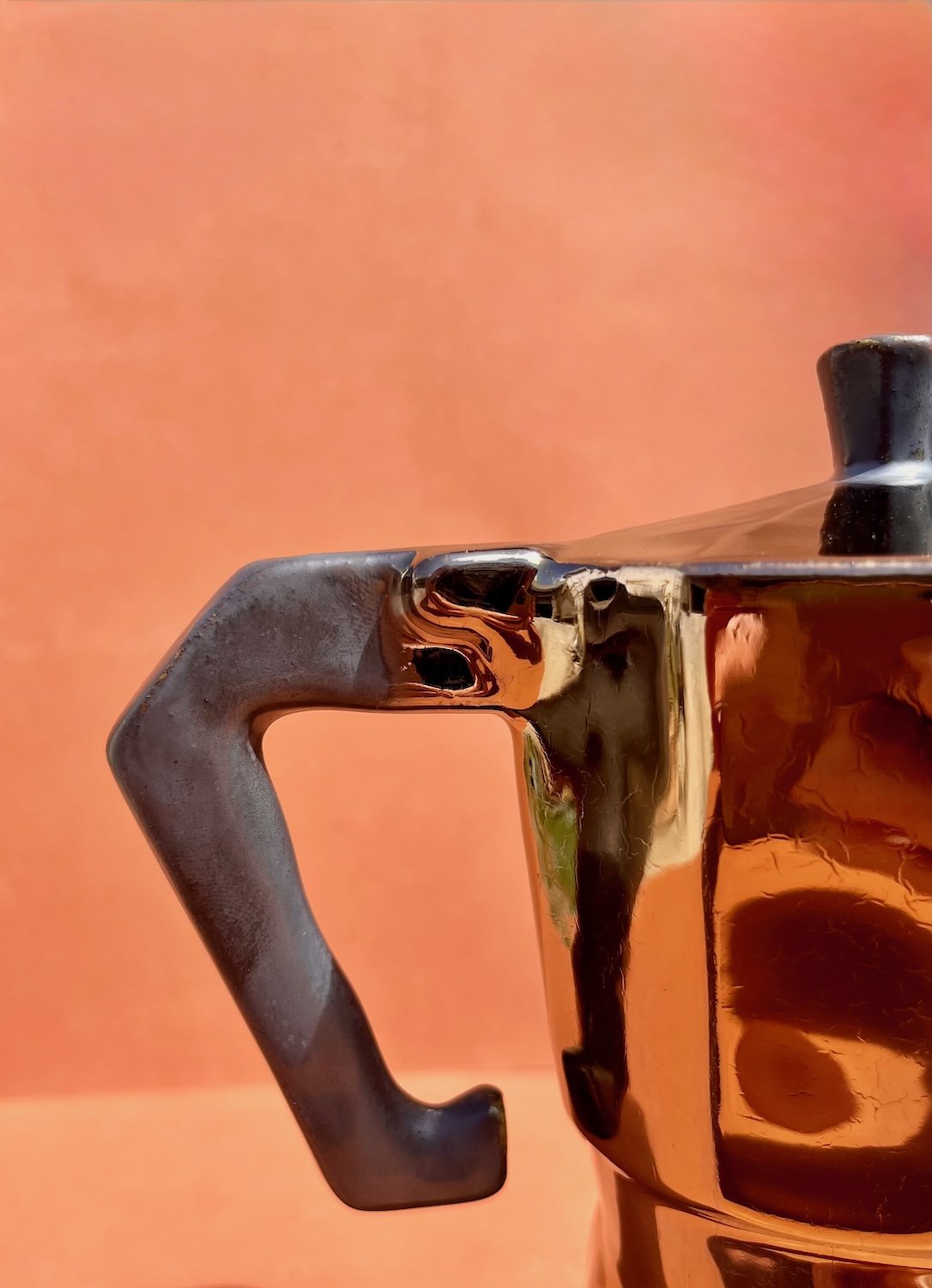 Percolated_Austin_Flowers_Ceramic_Moka_Pot_Coffee_vase_detail.jpeg