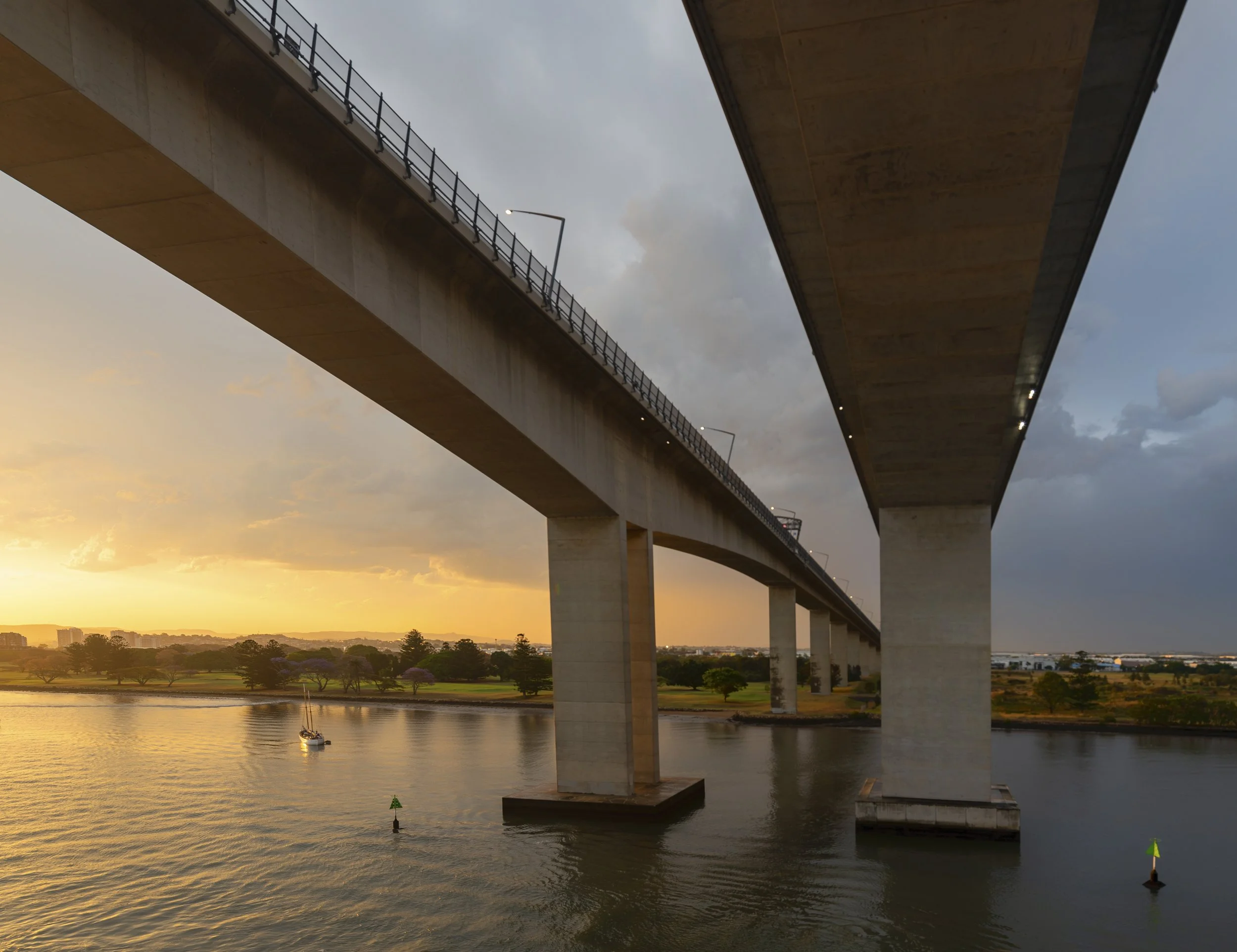 Why contractors fail to maximise local outcomes