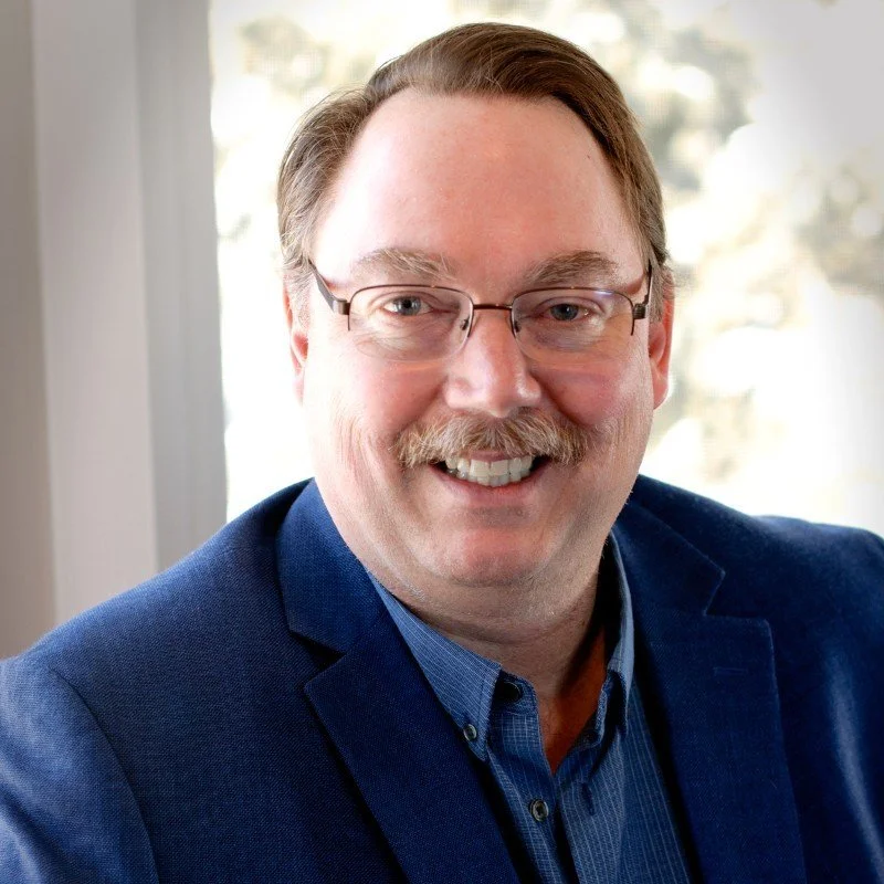 Headshot of Bruce Tannas