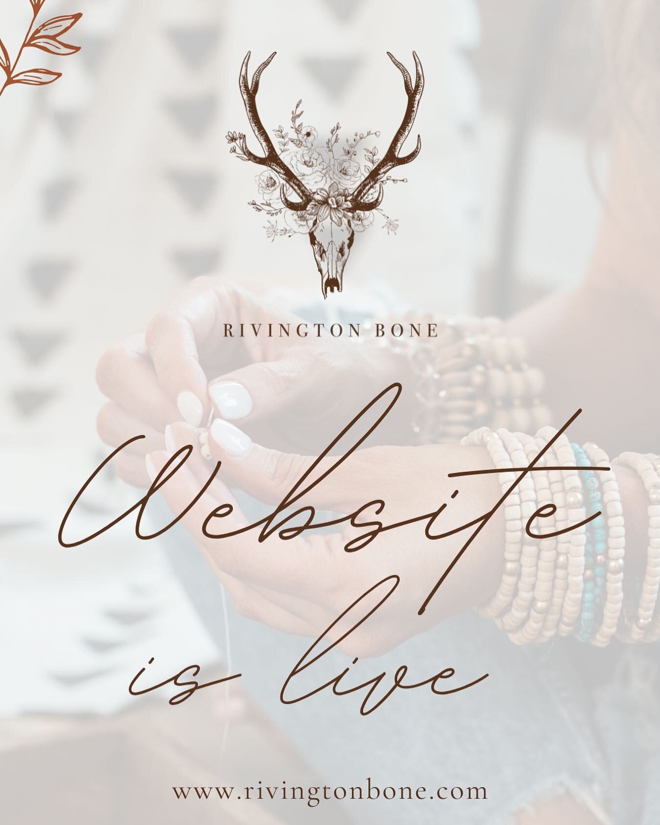 Hey guys!! 🤎🤎🤎

I can&rsquo;t believe I&rsquo;m finally saying this ➡️ My website is live!!✨✨✨ Whew!😅 This has been such a long-time coming and such a big accomplishment for my little hobby-turned-business! 

I could not have done this without th