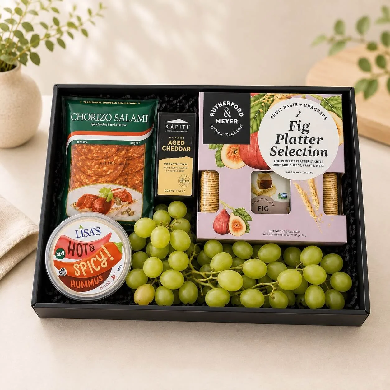 Artisan Spicy Cheese Gift Tray