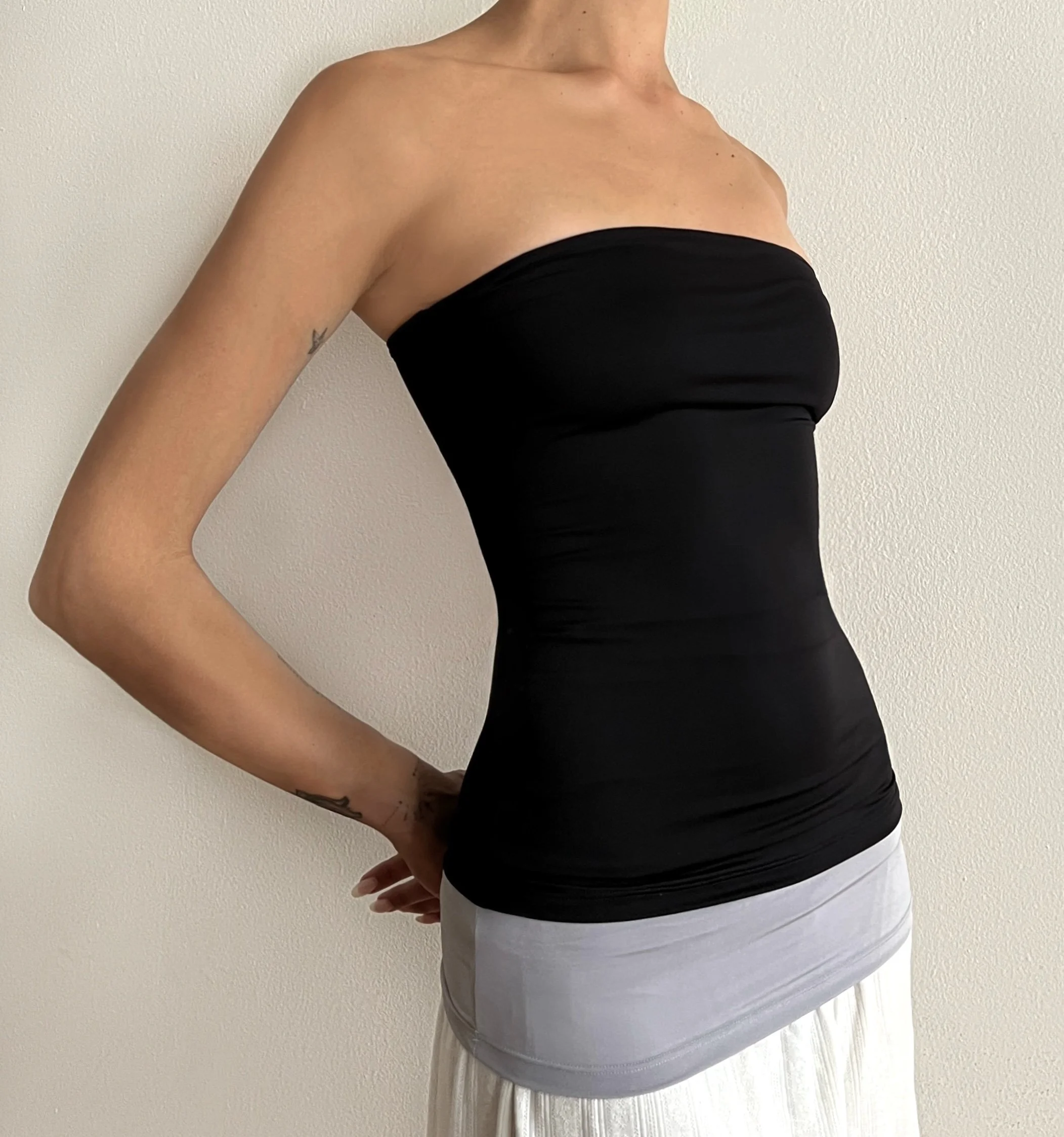 Facetune_22-09-2026-20-10-00.jpg