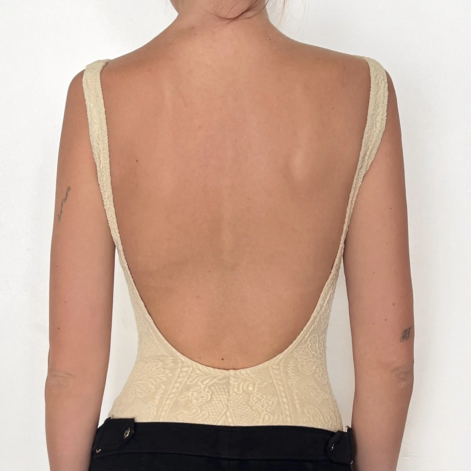 Facetune_25-08-2026-00-02-36.jpg
