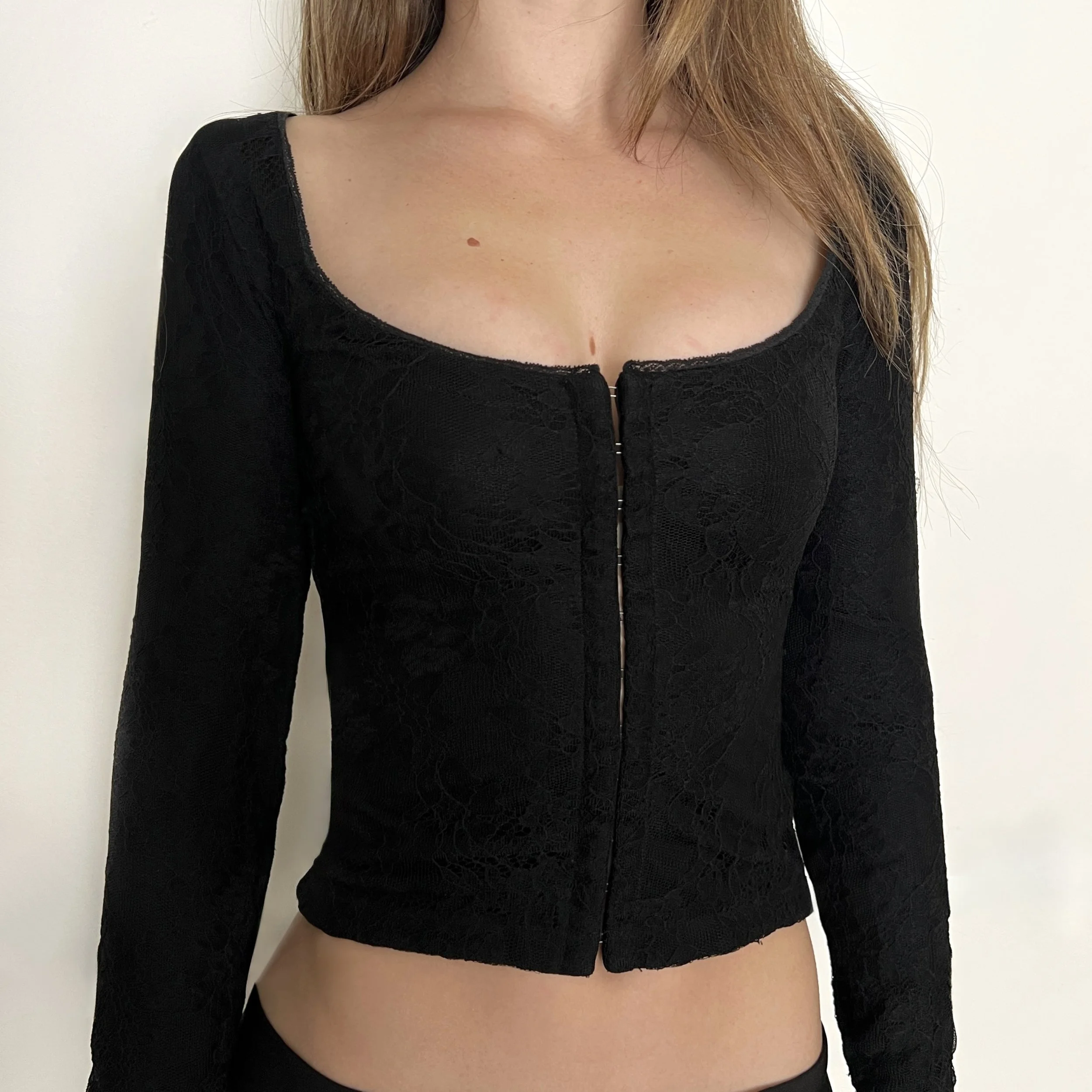 Facetune_18-05-2026-23-25-02.jpg