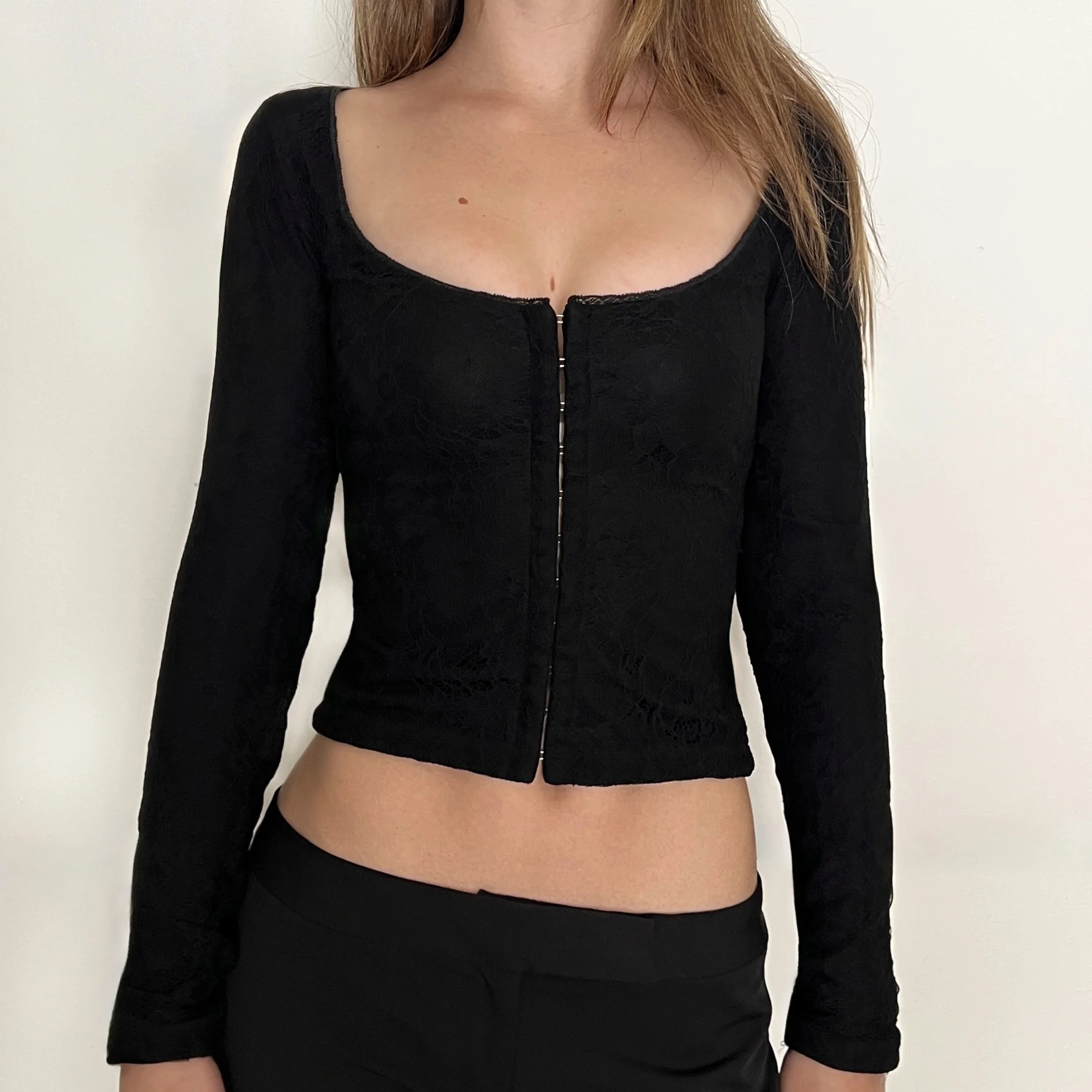 Facetune_15-05-2026-22-45-25.jpg