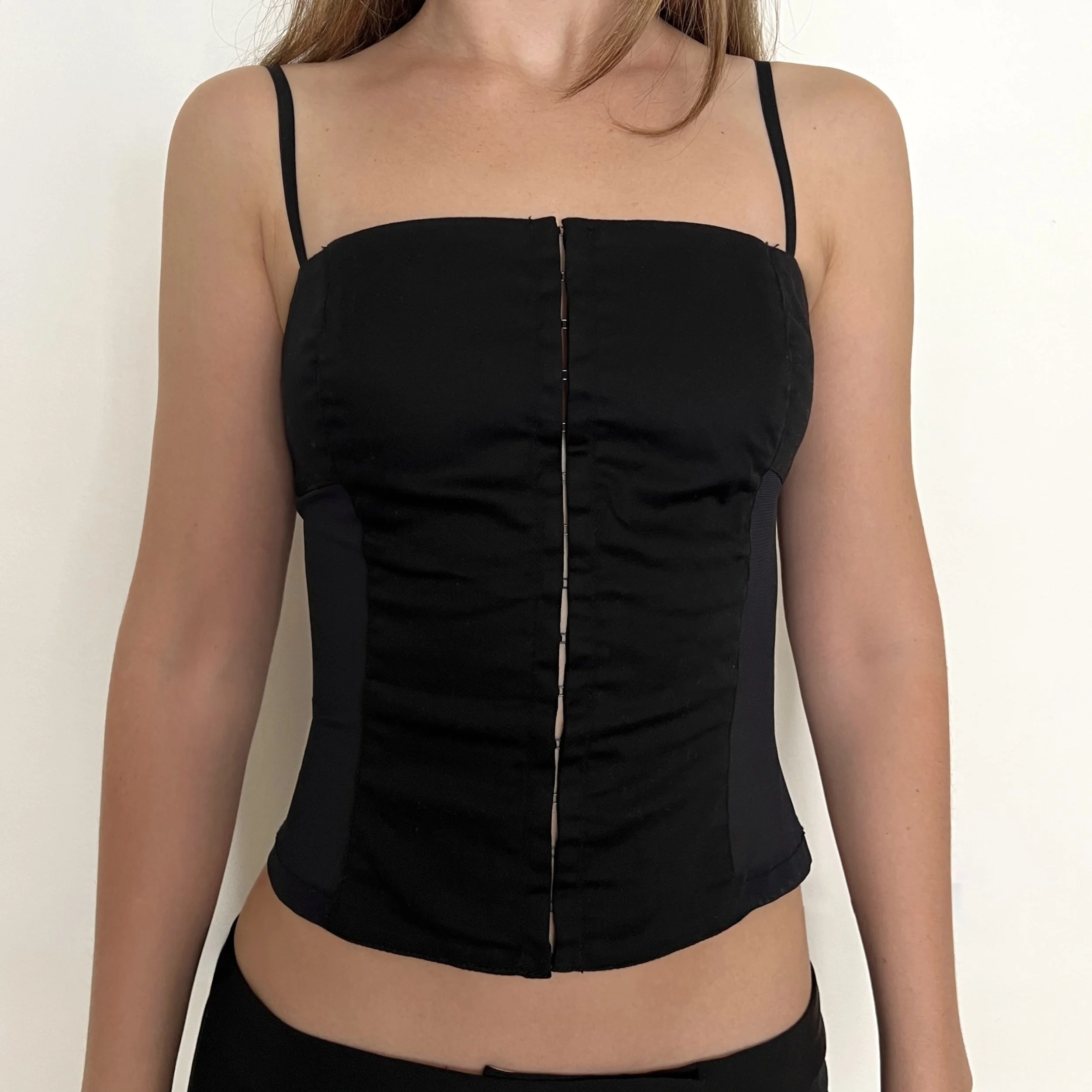 Facetune_18-05-2026-23-34-00.jpg