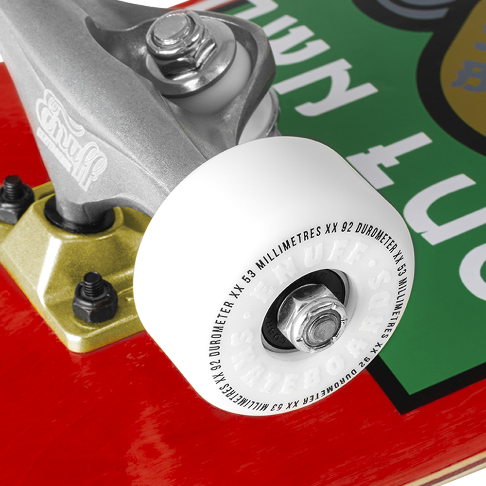 ENU4010 Lucky Cat Complete Skateboard Red Wheel Detail.png