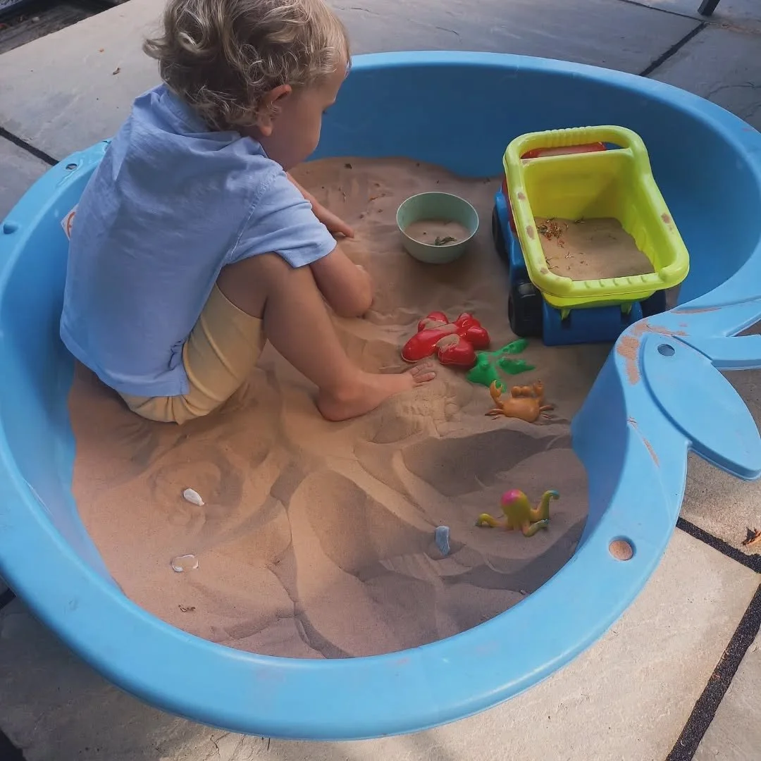 EARLY YEARS AND SAND

This is my favourite 'toy' in early years: Sand.

Children are usually mesmerized with sand and with all the things they can do with their hands. They become scientists discovering laws from the experience of their own hands/fee