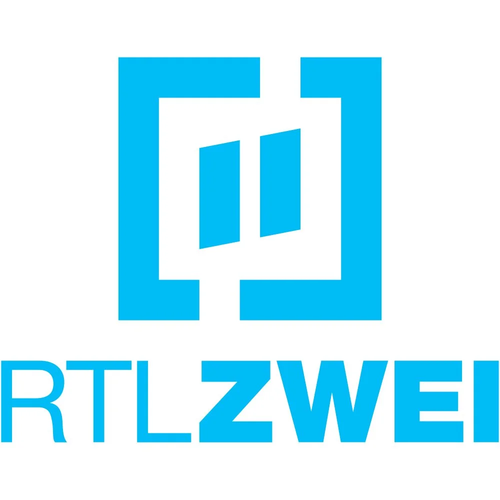 Blaues Logo mit stilisiertem Fernsehsymbol und dem Text "RTL ZWEI" darunter.