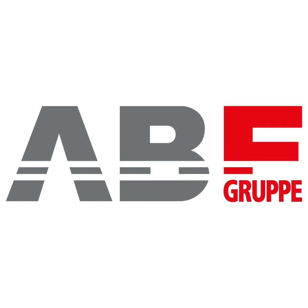 Logo der ABC Gruppe mit grau-rotfarbenem Schriftzug und stilisiertem Buchstaben A, B und E.