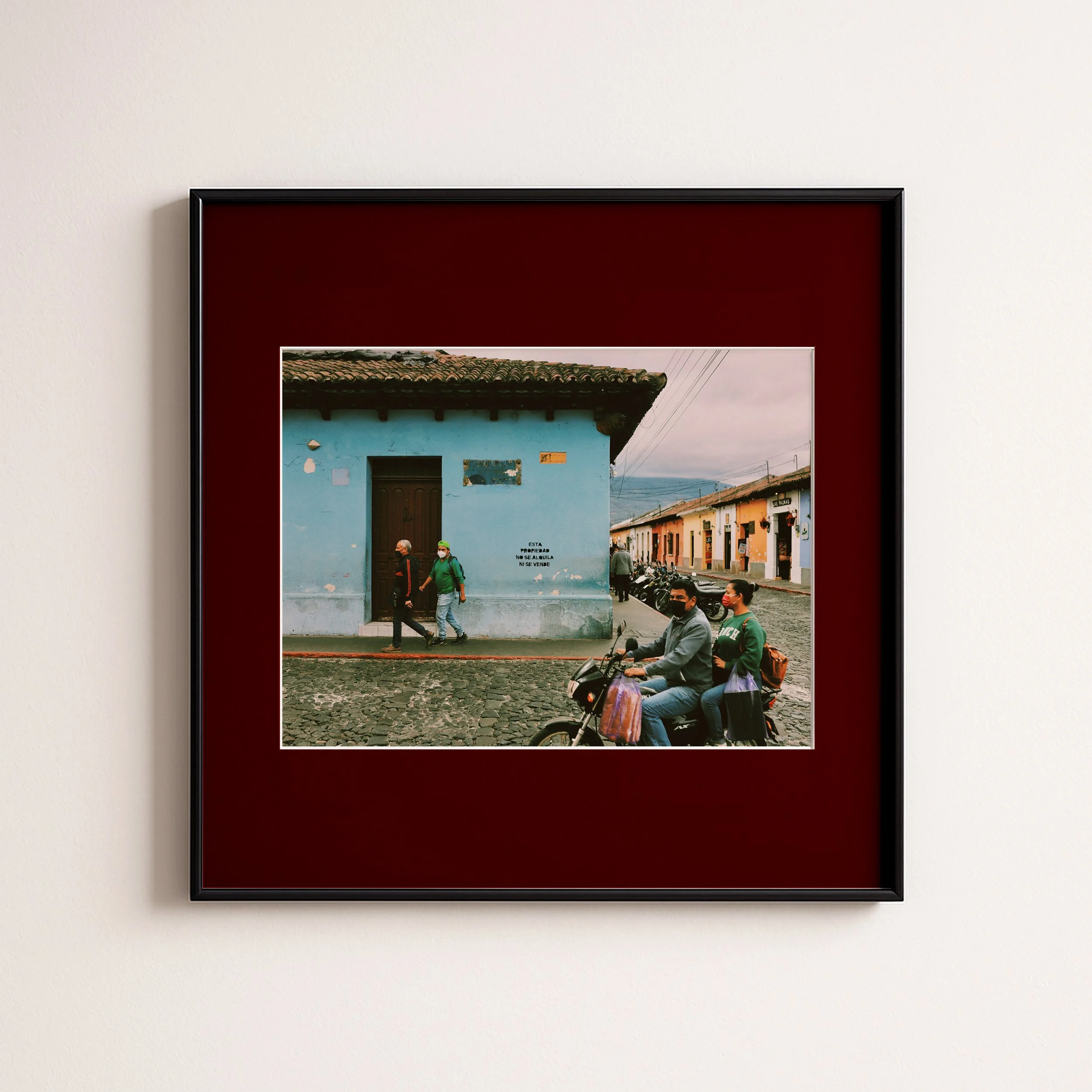 GUATAMALA BIKE MAROON .jpg