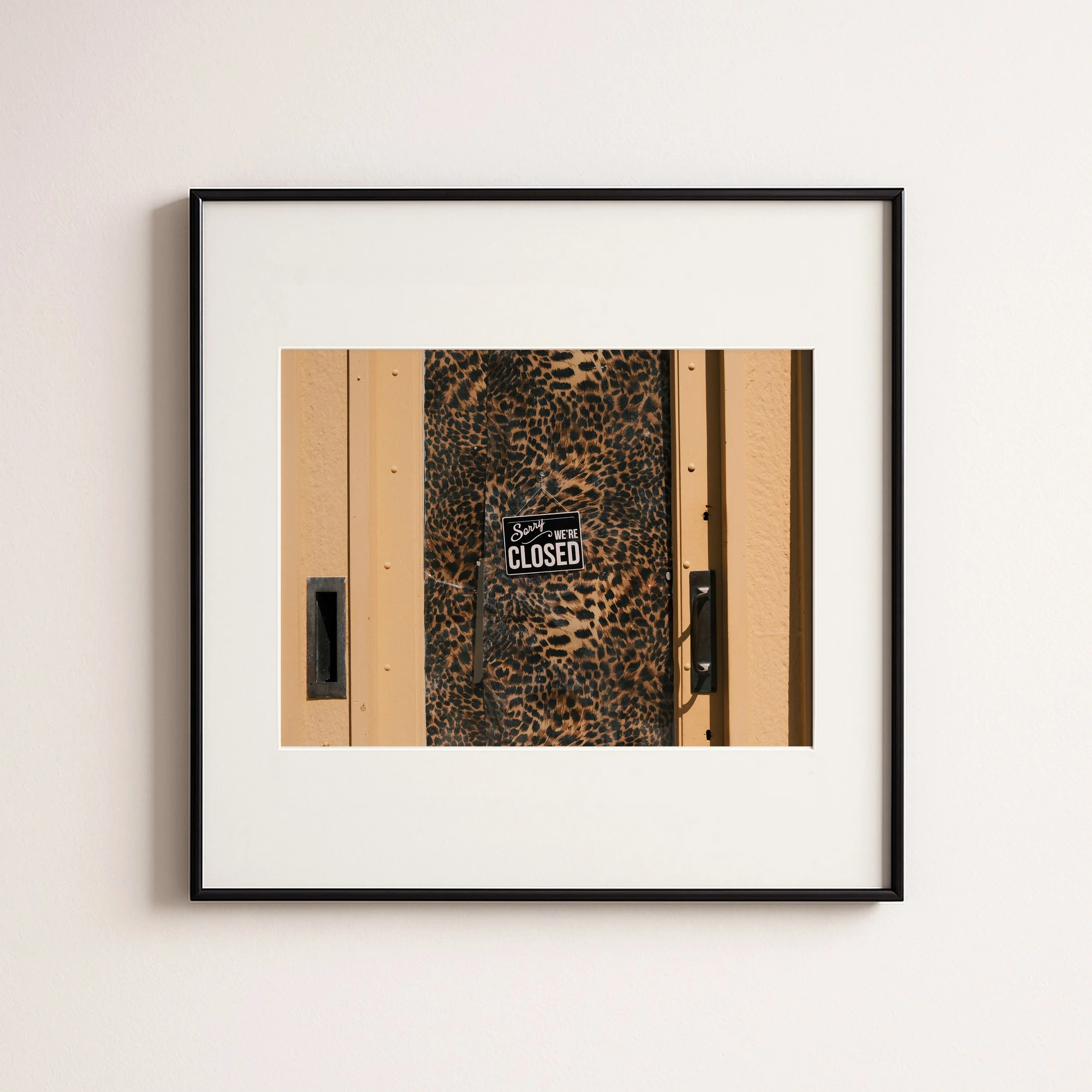 LEOPARD PRINT CLOSED .jpg