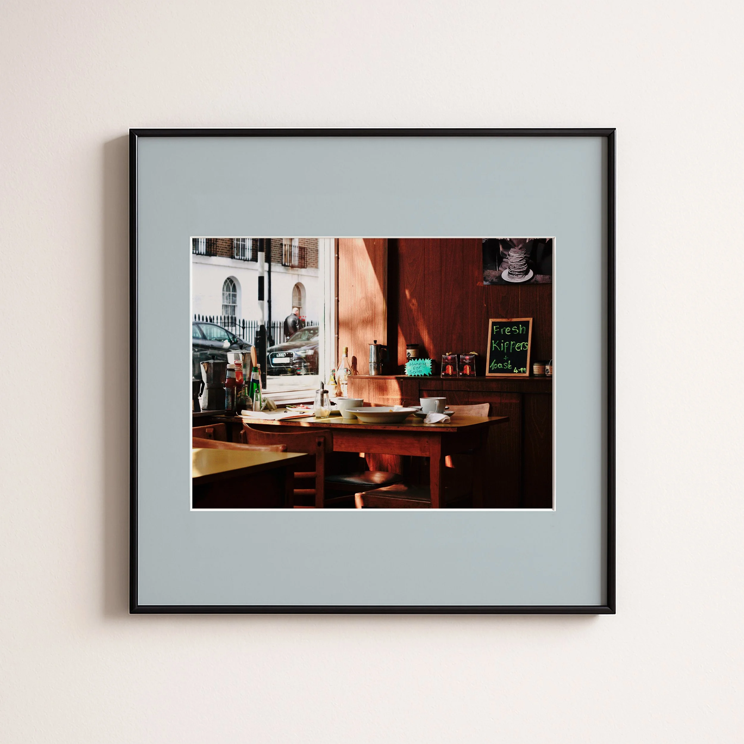 LONDON CAFF BLUE .jpg