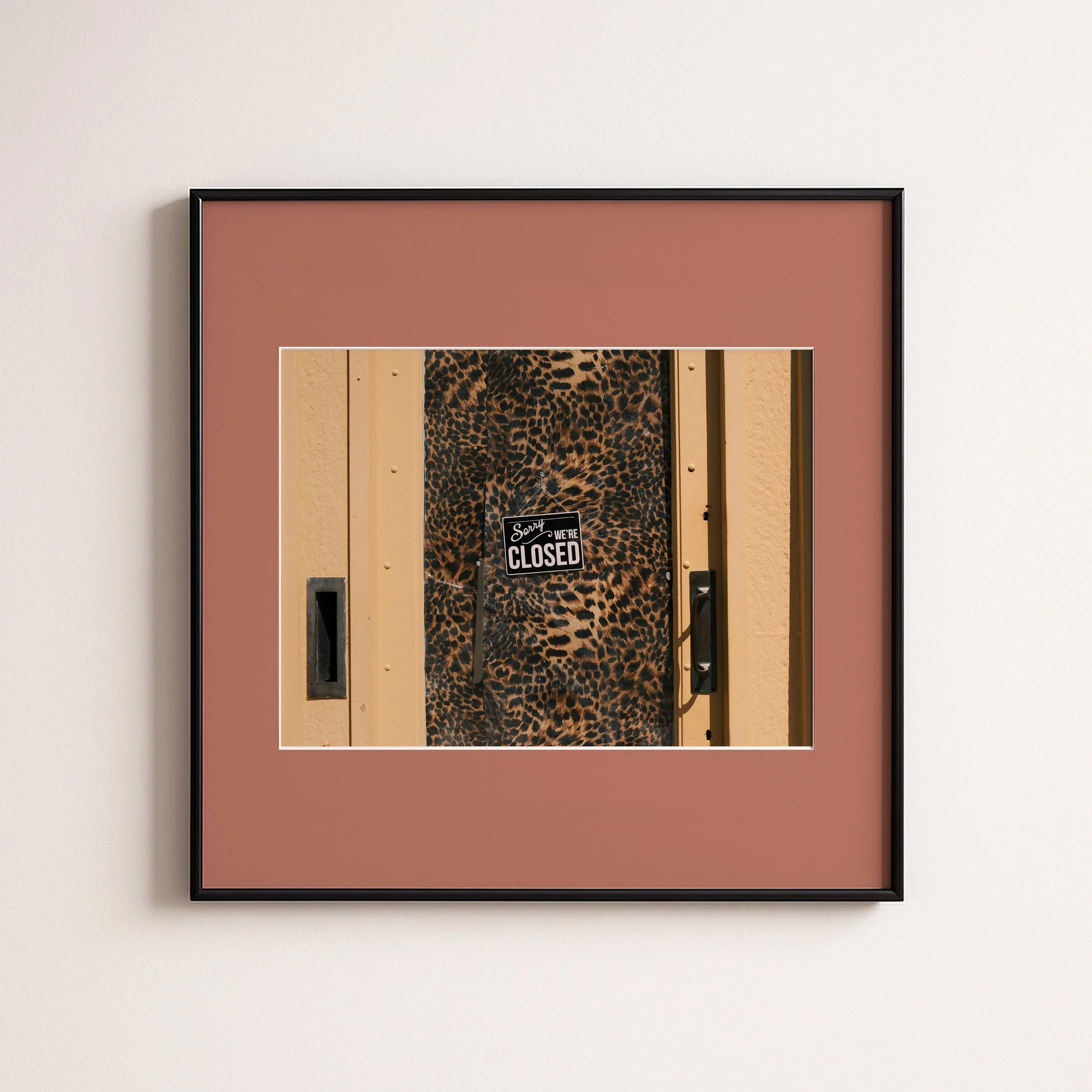 LEOPARD PRINT CLOSED TERRACOTTA .jpg