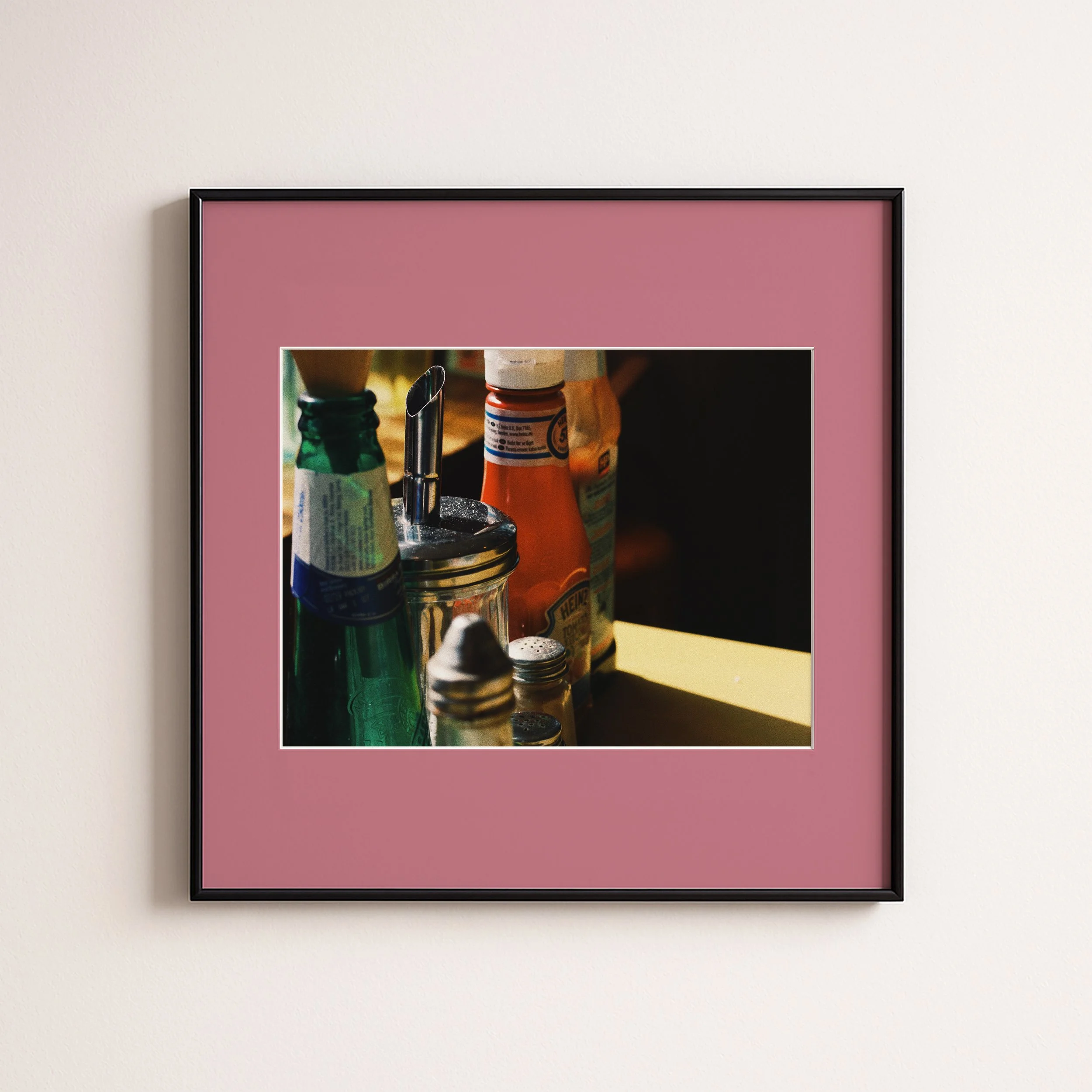 LONDON CAFE COLOUR PINK .jpg