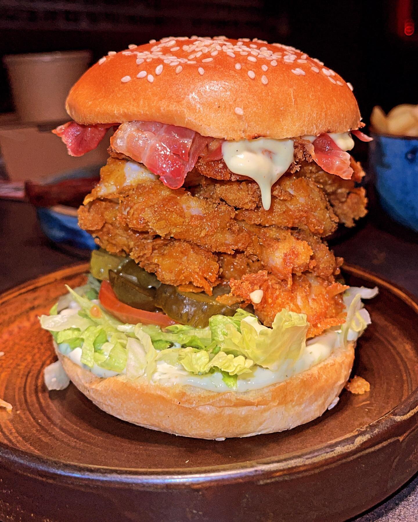 When it looks this good, it&rsquo;d be rude not to try it 🤤

The captain crunch - chicken breast coated in breakfast cereal, sounds weird, tastes amazinggggg. 

This customer doubled up &amp; added extra bacon &amp; hash brown too, we like your styl