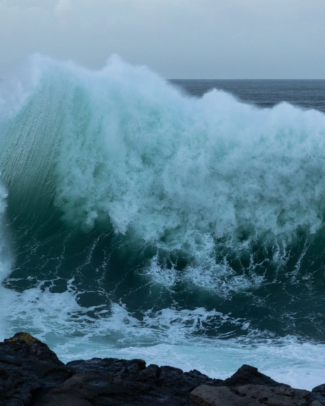 Constructive interference. Waves collide on the Sligo coast.
.
.
.
#waves #surf #ocean #weather #discoverireland #wildatlanticway #raw_ireland #irishlandscape #ig_ireland #earthcapture #yourshotphotographer #ourplanetdaily #stormchasing  #ig_nature #