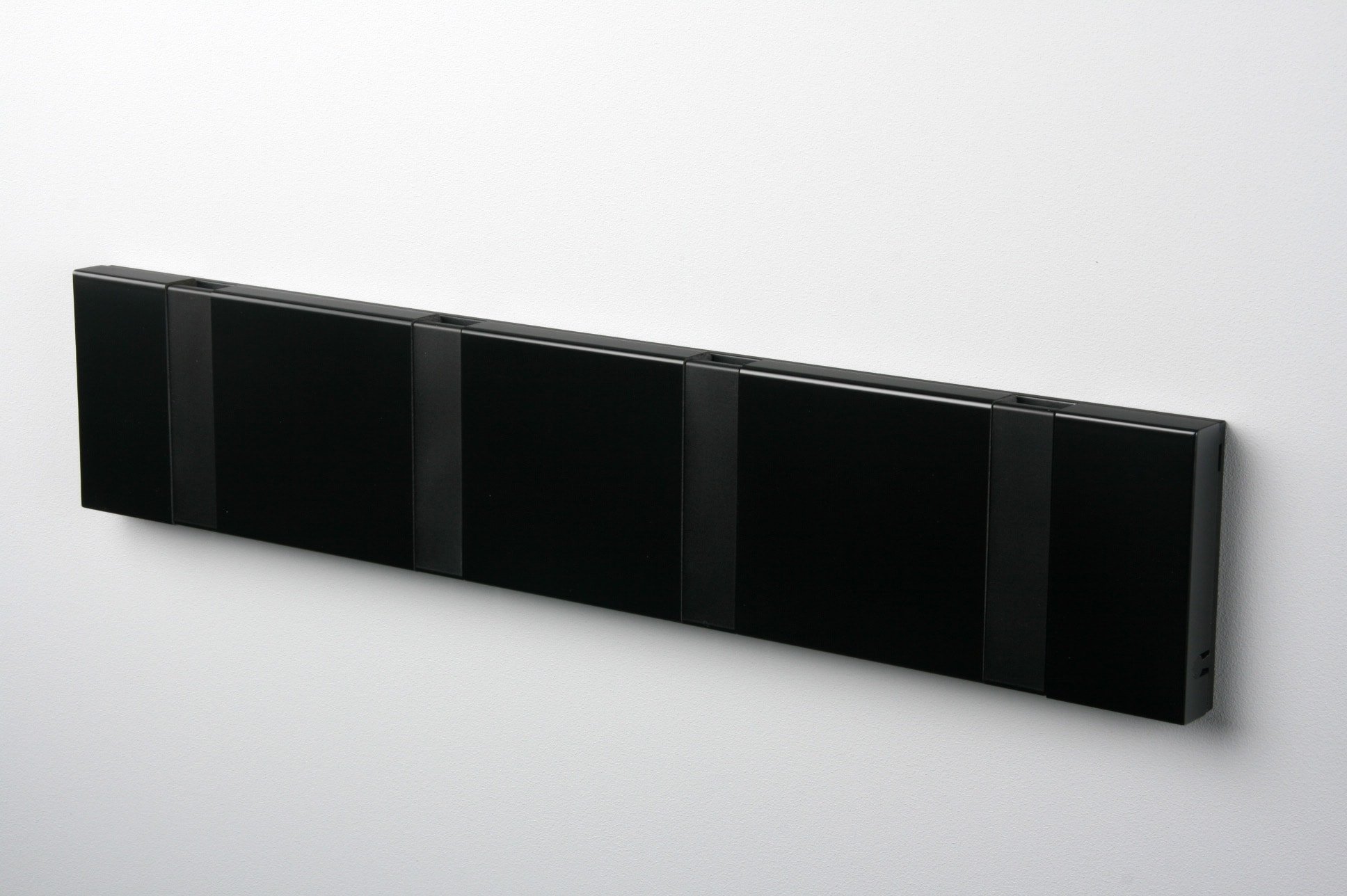 Schwarz lackiert Garderobenhakenleiste 4 schwarze Metallhaken - KNAX by LoCa
