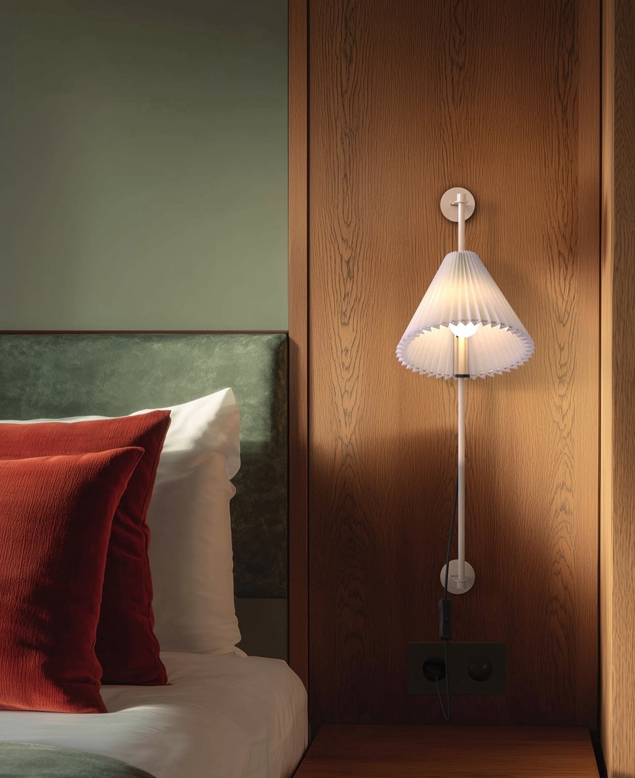 𝐏𝐭. Suave, delicada e cheia de car&aacute;cter. A Coquette irradia um charme subtil. A sua luz delicada transmite calma e equil&iacute;brio a qualquer espa&ccedil;o.

𝐄𝐧. Soft, delicate, and full of character. Coquette radiates a subtle charm. It