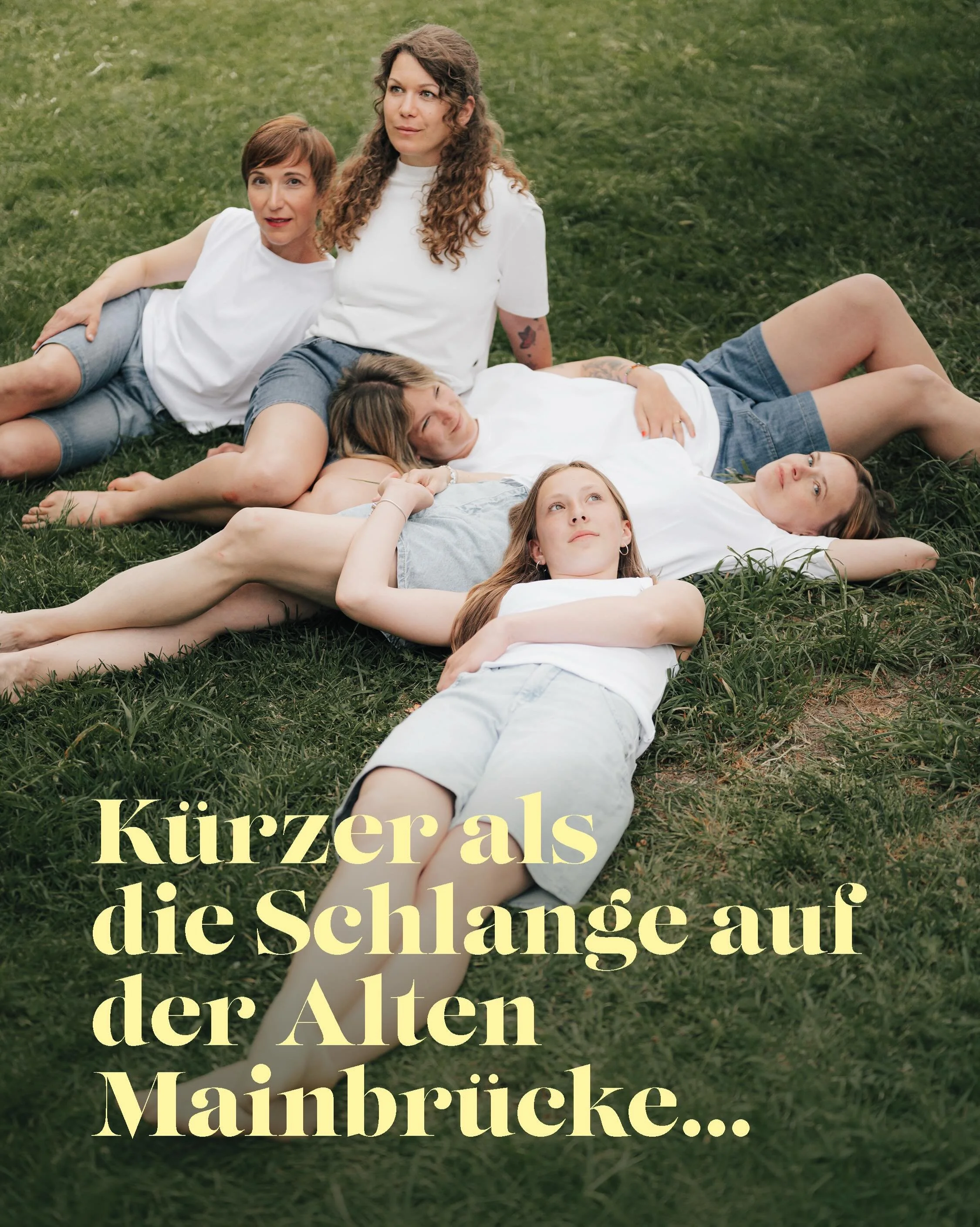 Auf der Suche nach neuem Shorts? 

Komm gerne vorbei - ob eher kurz oder Bermuda, wir haben was f&uuml;r euch. 

Welche L&auml;nge tr&auml;gt ihr am liebsten?