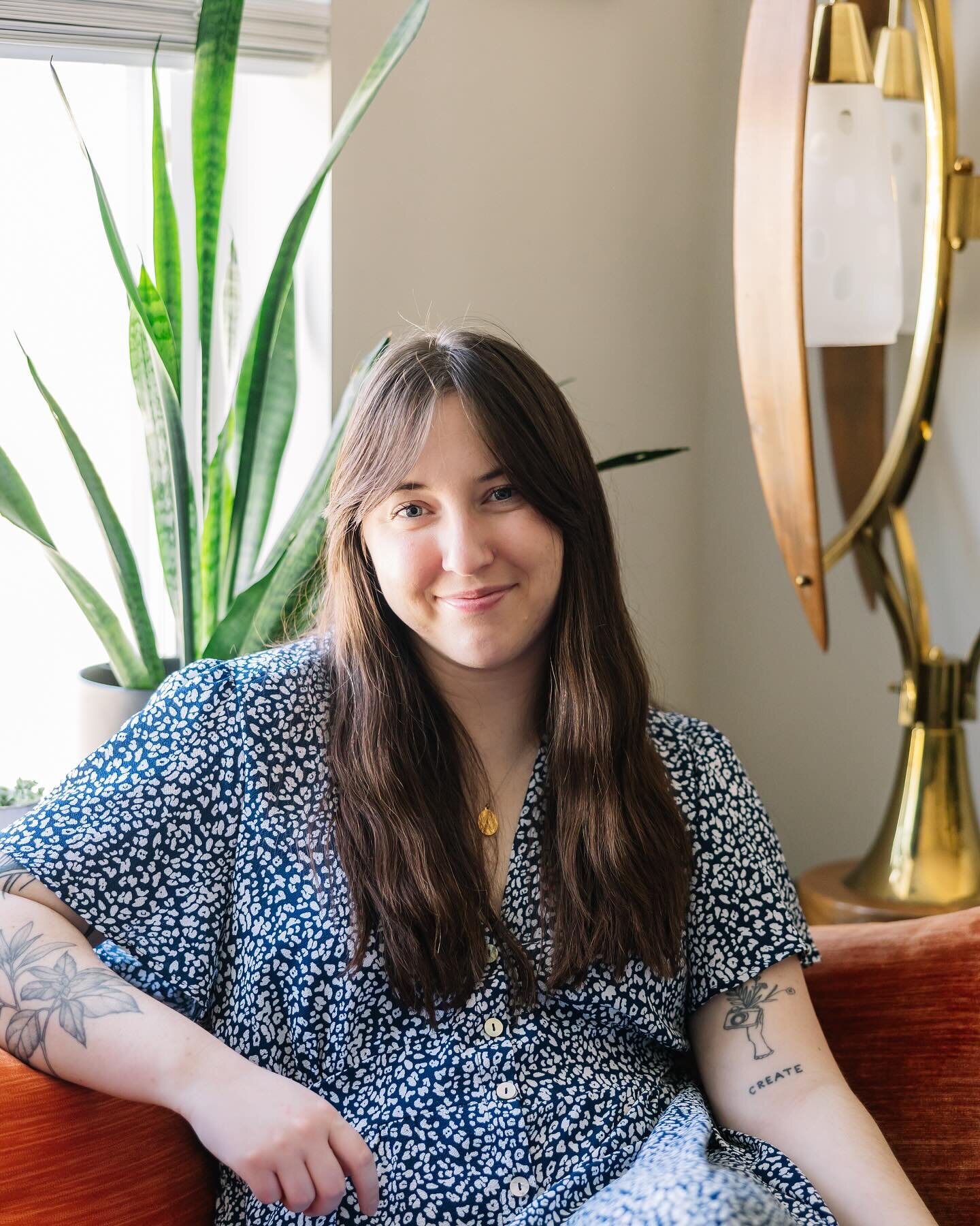 I photographed a headshot session this morning so I felt like it was appropriate to *finally* update some of my own.

So hi friends 👋🏼 it&rsquo;s been a while since I showed my face on my feed. In typical Becca fashion, I cannot take a serious phot