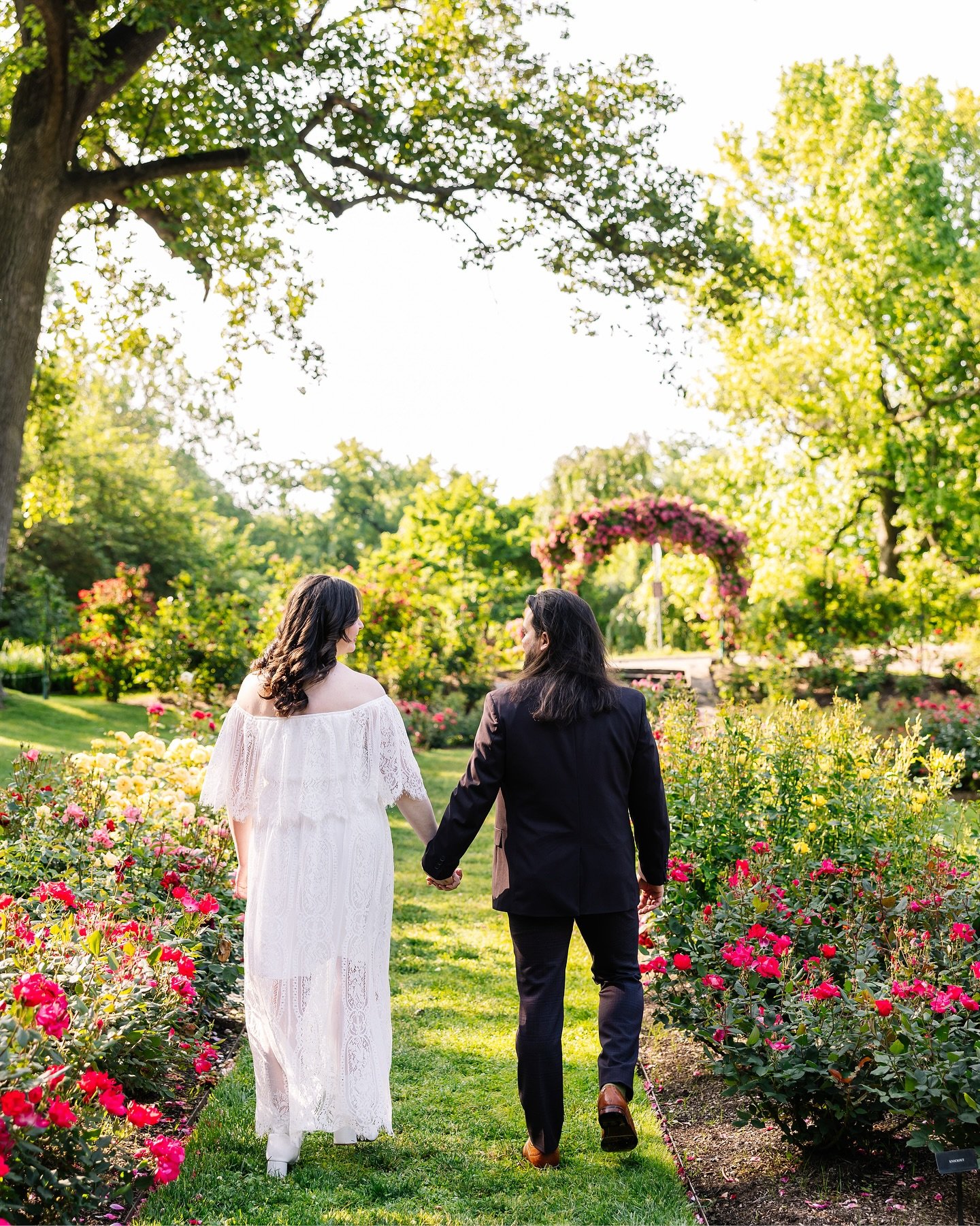 Emma + Tristan&rsquo;s engagement session at Jasper Crane Rose Garden and Angelo&rsquo;s Luncheonette in Wilmington, Delaware. 

These two had a &ldquo;just eloped&rdquo; type engagement session vibe and I&rsquo;m completely obsessed with how they tu