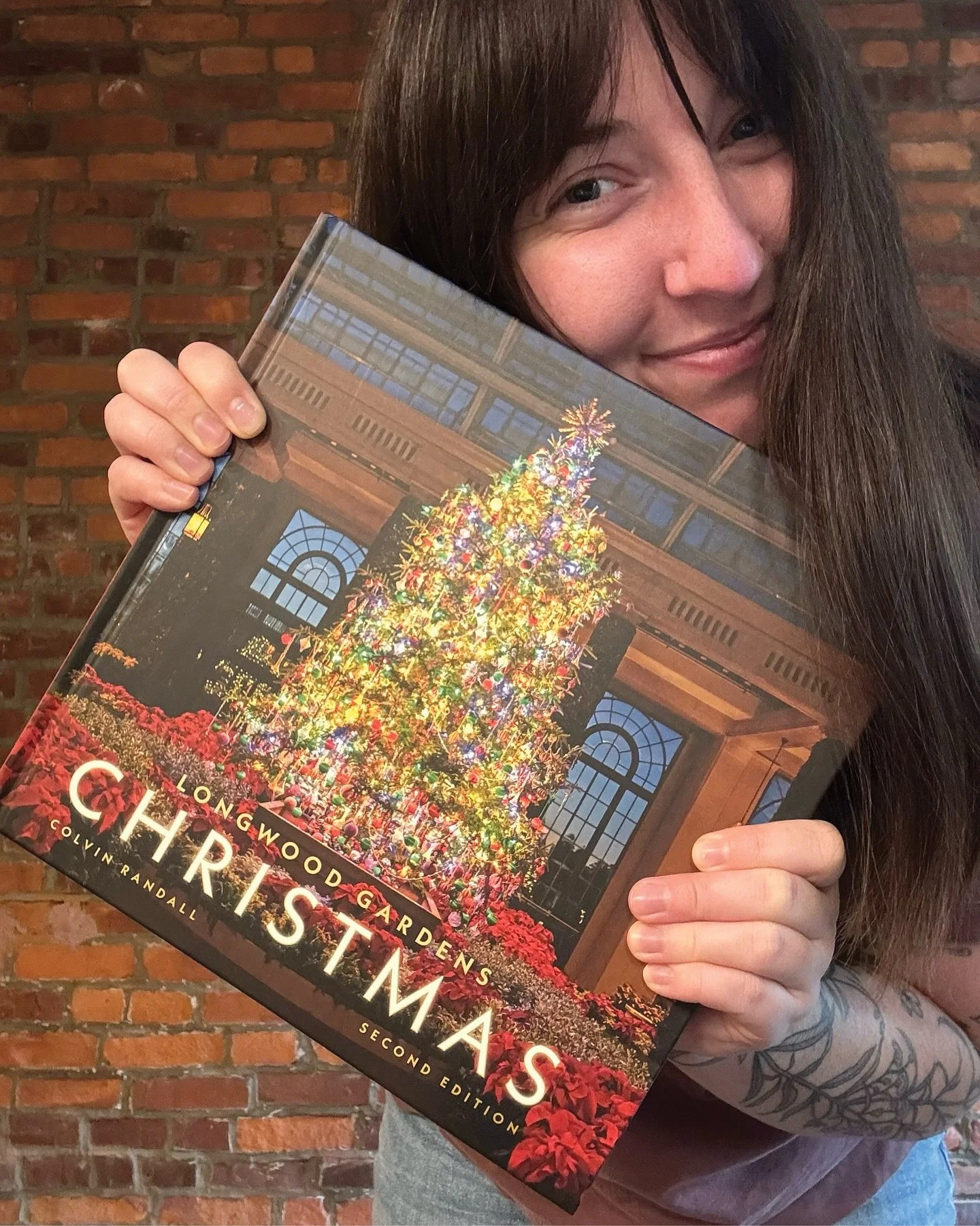 I shared this news on my story yesterday, but it deserves to be on the main feed too. 🥺

I&rsquo;m beyond excited to share that one of my photos made the cover of the second edition of the Longwood Gardens Christmas book by Colvin Randall! What an h