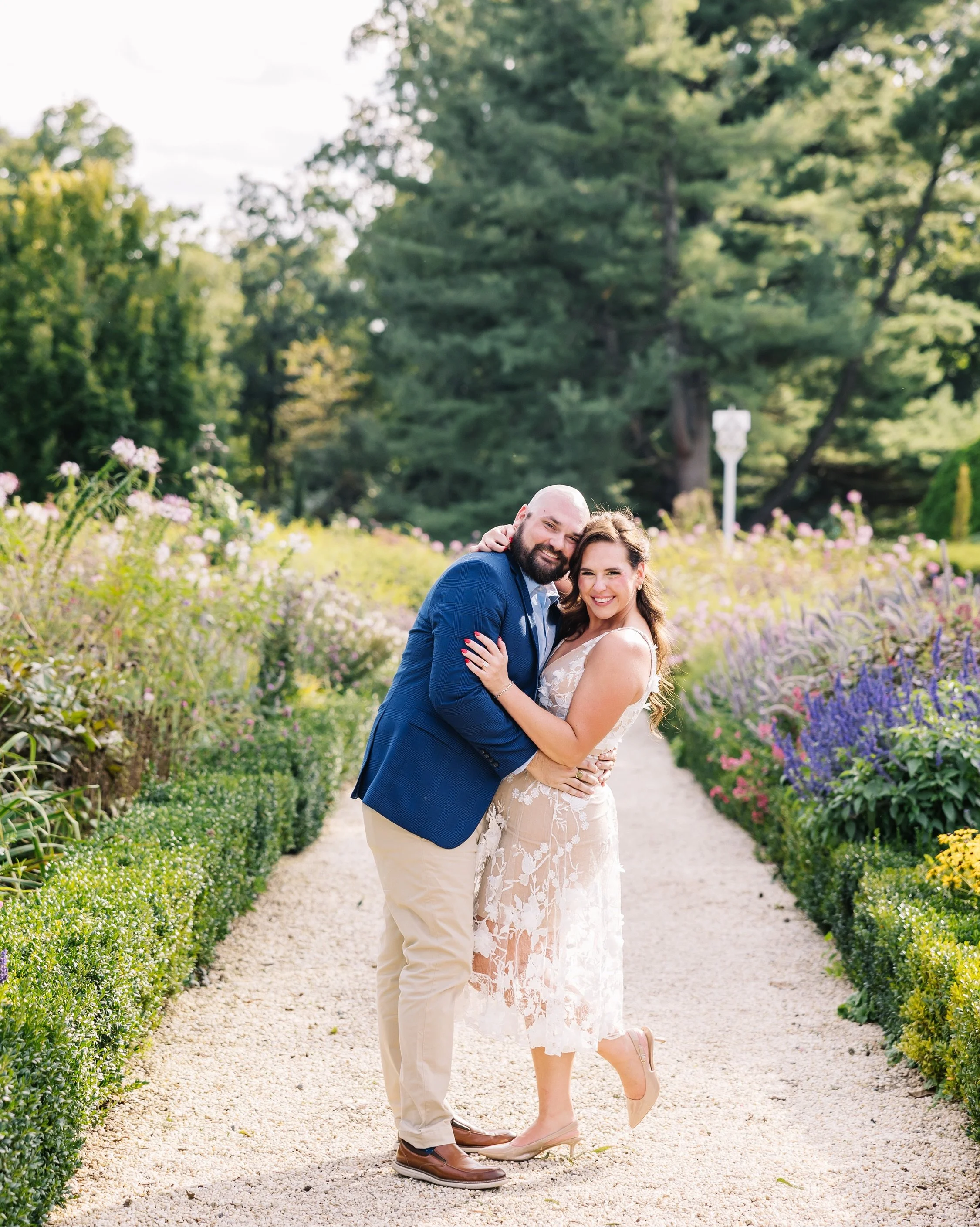 Harley + Kendall&rsquo;s engagement session at the always breathtaking Nemours Estate. Between their chemistry together and this overwhelmingly stunning backdrop I was behind the camera like 😍😍😍 

I&rsquo;m beyond excited to photograph their weddi