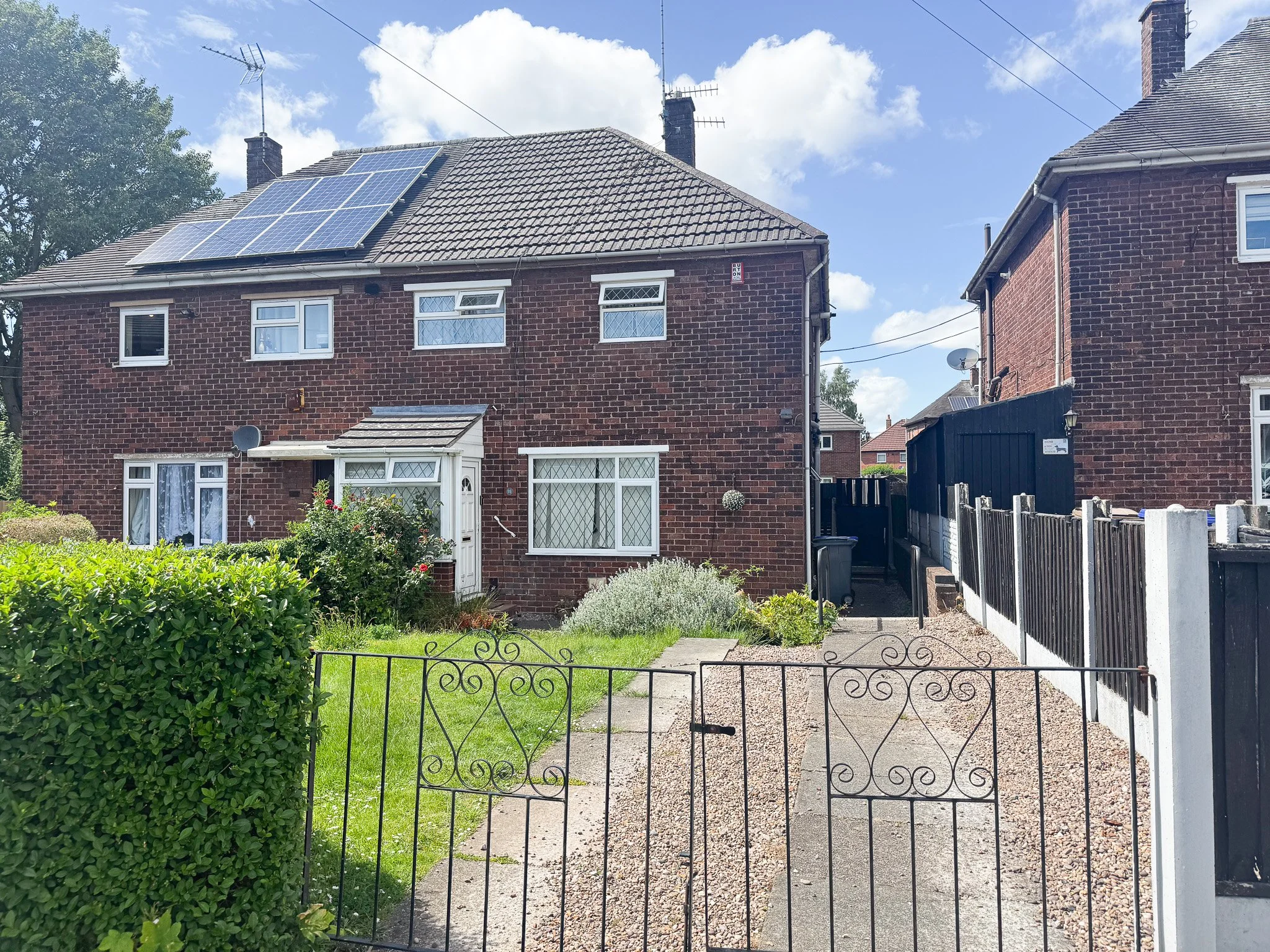 🏡Halton Green, Blurton, Stoke-on-Trent, ST3 3JL - £160,000