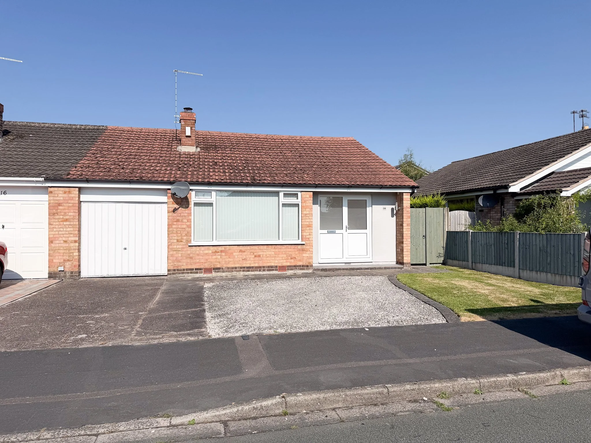 🏡Beautifully Presented Two Bedroom Bungalow To Let on Brown Avenue, Nantwich, CW5 7DH