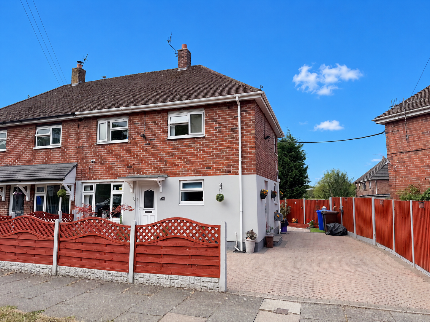 🏡Waterside Drive, Newstead, Stoke-on-Trent, ST3 3NL - £165,000