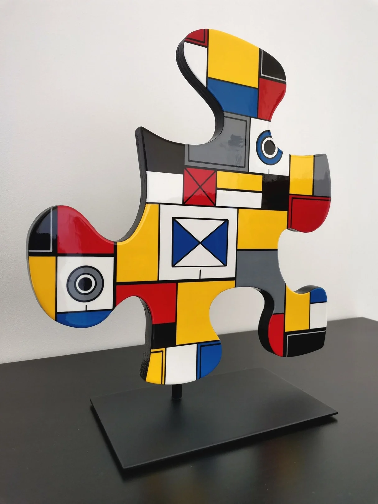 Sculpture en forme de puzzle de remy demestre Galerie Graal .webp