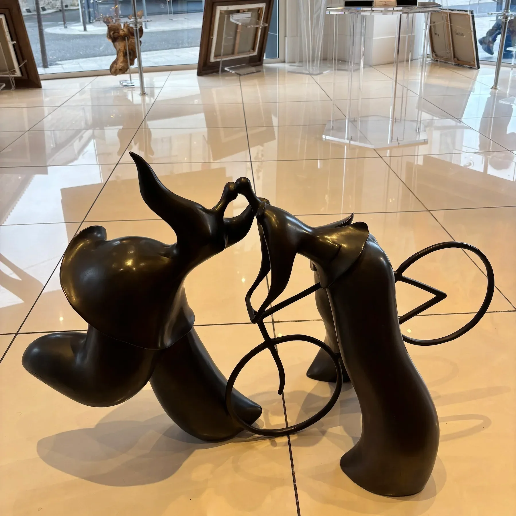 sculpture+en+bronze+couple+velo+de+jean+louis+toutain+Galerie+d%27art+Agen+.webp