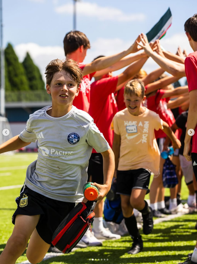 Highlander Soccer FULL DAY Camp (9am-2pm) *Full day campers should bring a sack lunch and sunscreen* *Camp ends at Noon on Thursday! Special presentation for all at Noon*