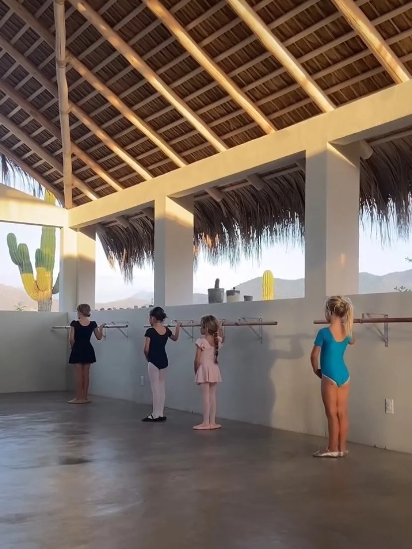 Ballet + Creative Movement en Cerritos &mdash; las clases comienzan el 6 de octubre! Register at BalletPaloma.com 🤍