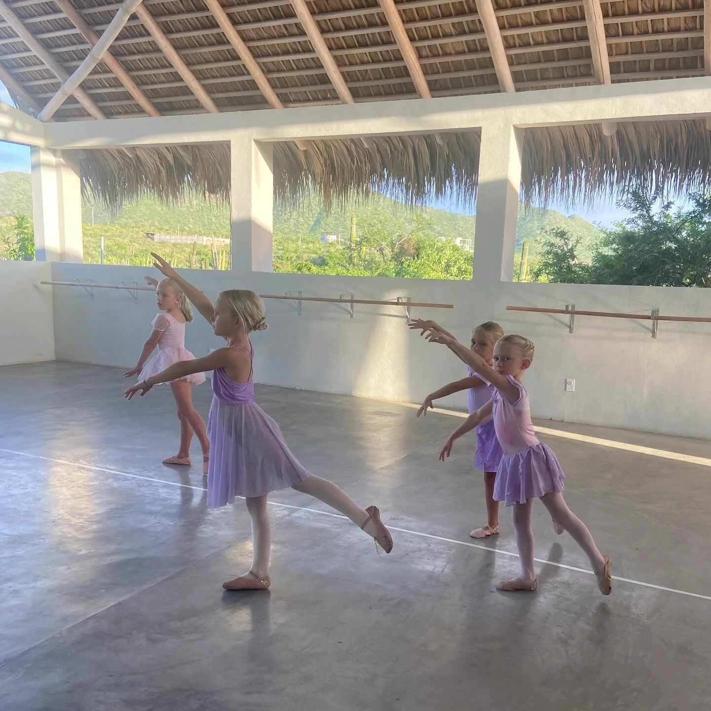 Arabesque practice 🎻 Welcoming more new students in November with our updated schedule.

Ballet I: age 3-4 Mondays 4:00
Ballet II: age 5-6 Mondays 5:00
Ballet III: age 7-9 Tuesdays and Thursdays 4:00
Ballet IV: pre-teen/teen Tuesdays 5:00
Adult Ball