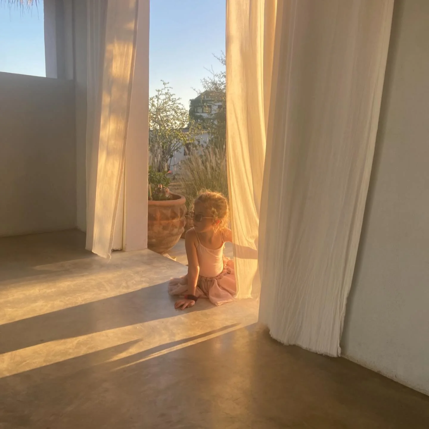 Winter Break 🕯️ Regresamos el 5 de enero. Feliz fiestas a todos!