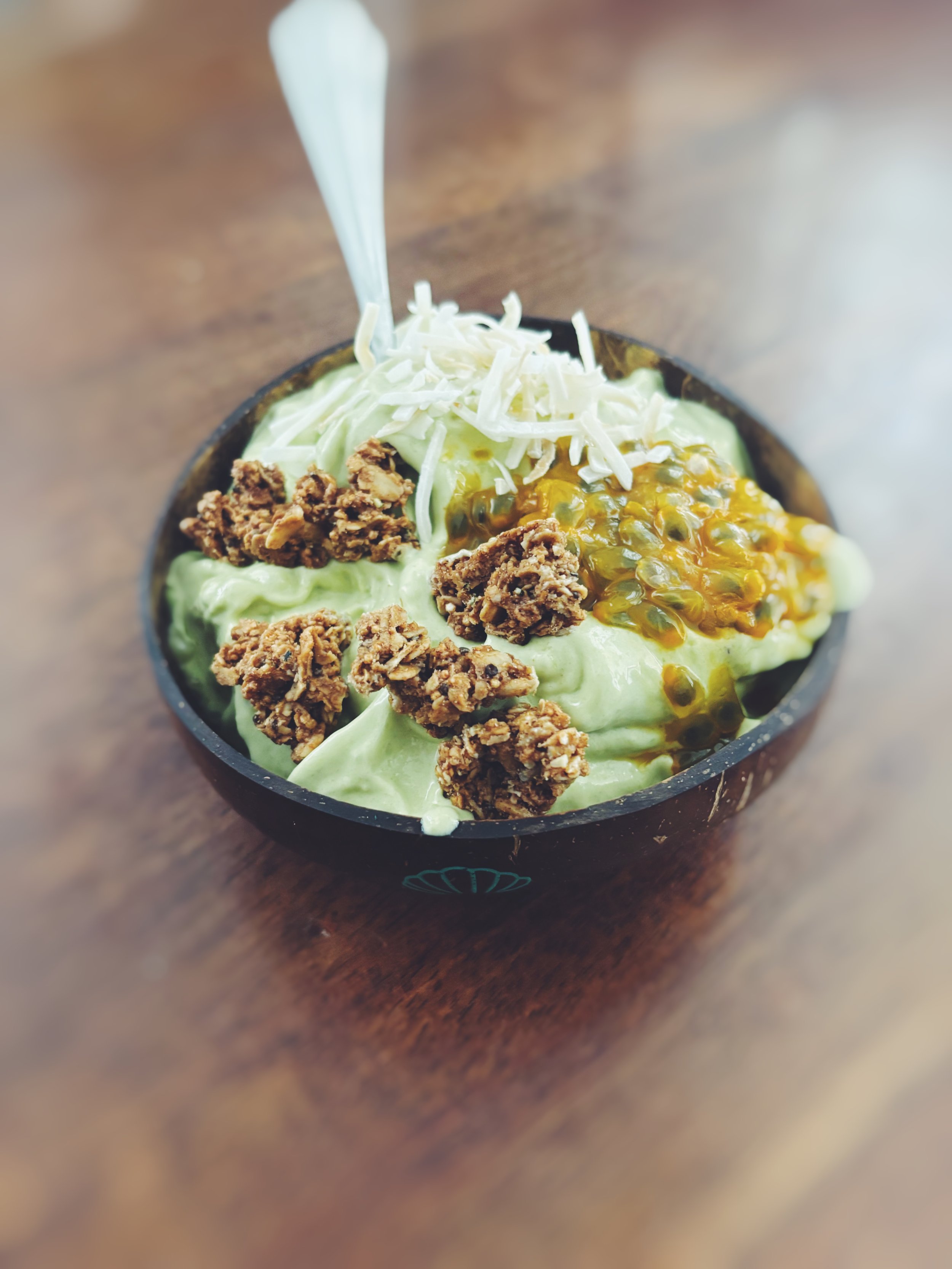 Mango Matcha Smoothie Bowl