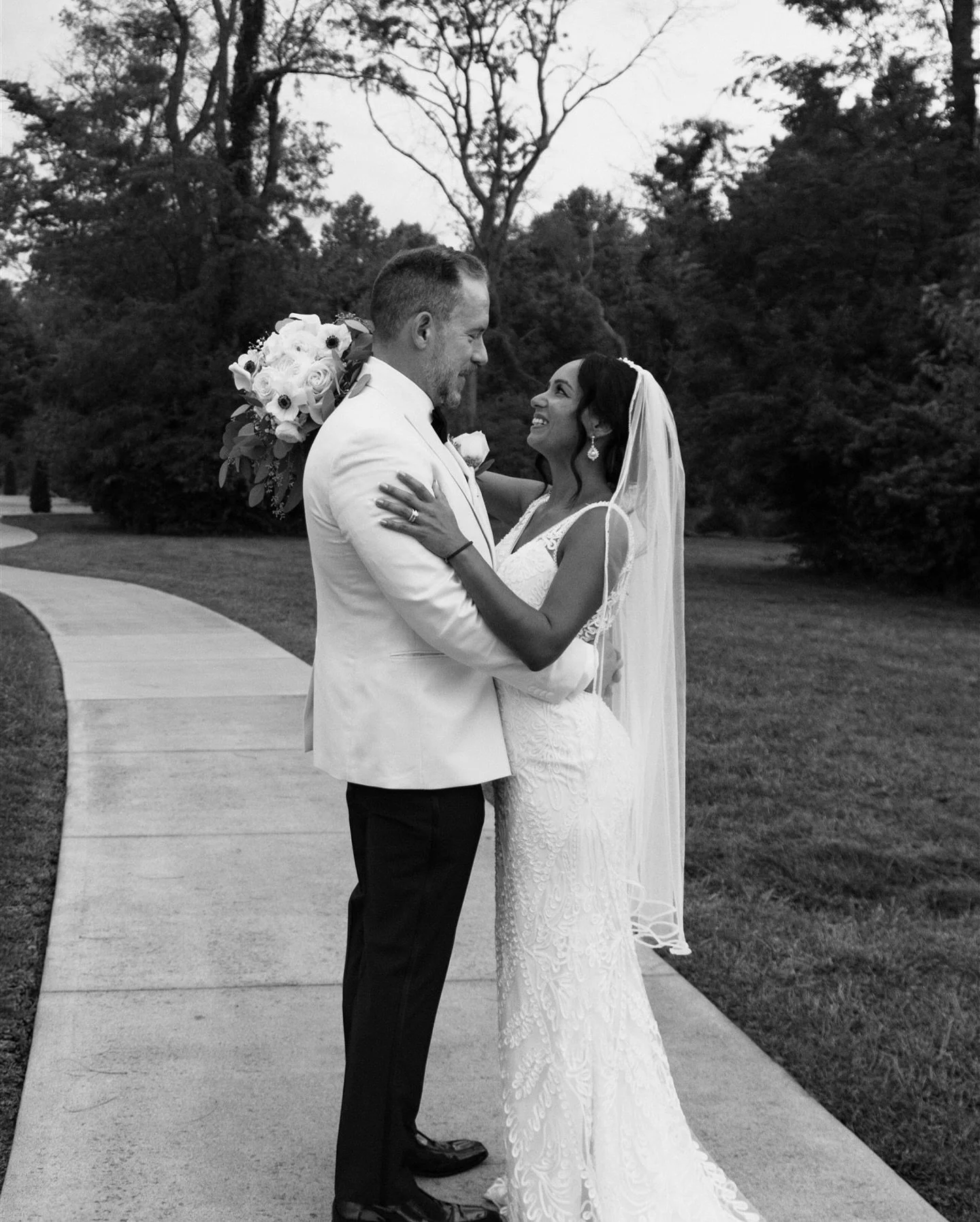Some preview's from Theresa &amp; Michaels intimate wedding day at Daniel's Vineyard. The rain moved everything around but it stopped just in time for us to run through the vineyard and take some stunning couple photos (swipe to the end for my FAVE) 