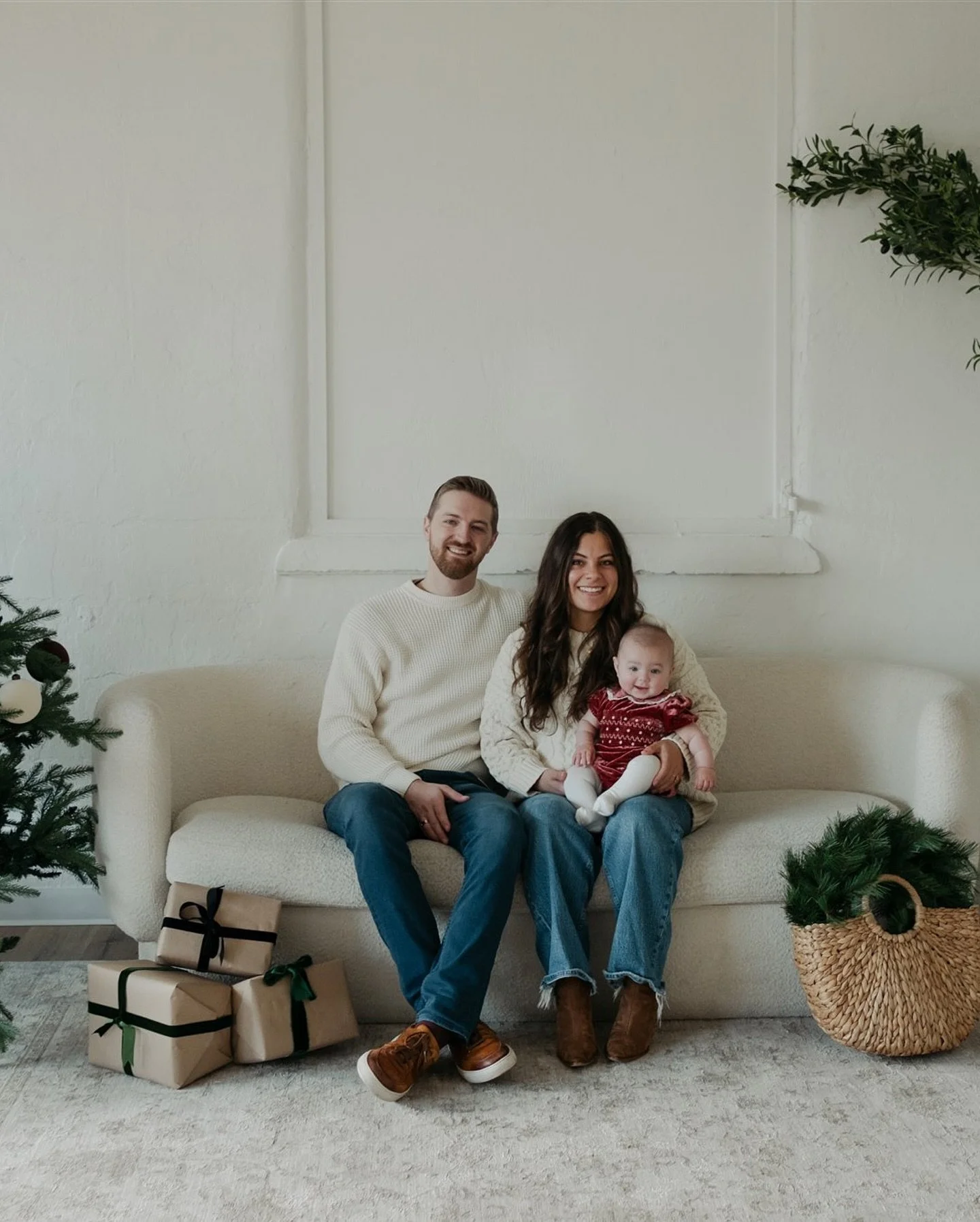 It's December 1st! Holy moly I can't believe the holidays are already here! 

Been a little MIA on posting just to make sure everyone who has been waiting will get their wedding galleries by Christmas but wanted to share this adorable session I got t