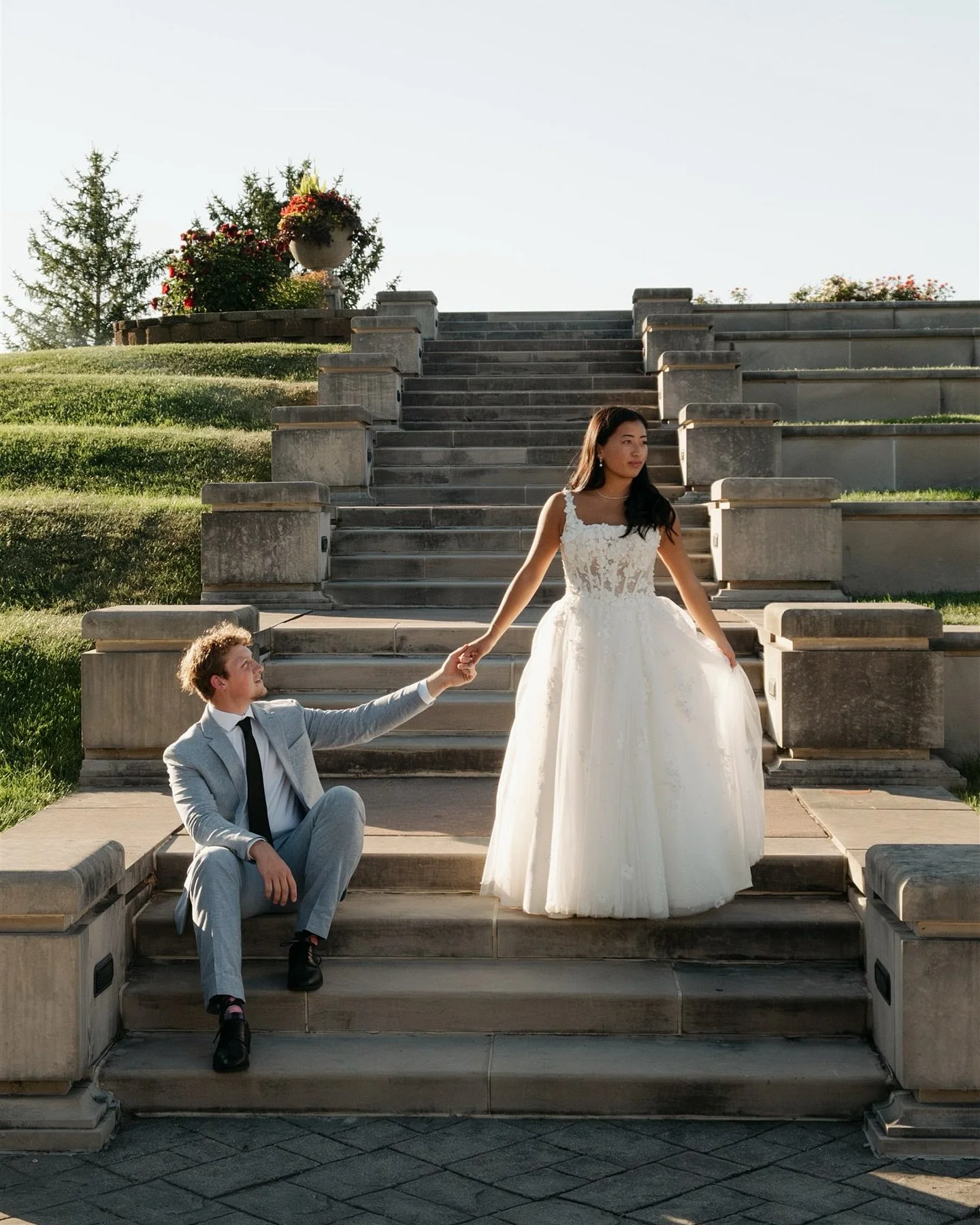 Sydney and Jackson at Coxhall Gardens ⛲️🤍

.

.

.

#IllinoisWeddingPhotographer
#IndianaWeddingPhotographer
#ChicagoWeddingPhotographer
#IndianapolisWeddingPhotographer
#IllinoisBride
IndianaBride
MidwestWeddings
MidwestWeddingPhotographer
ChicagoB