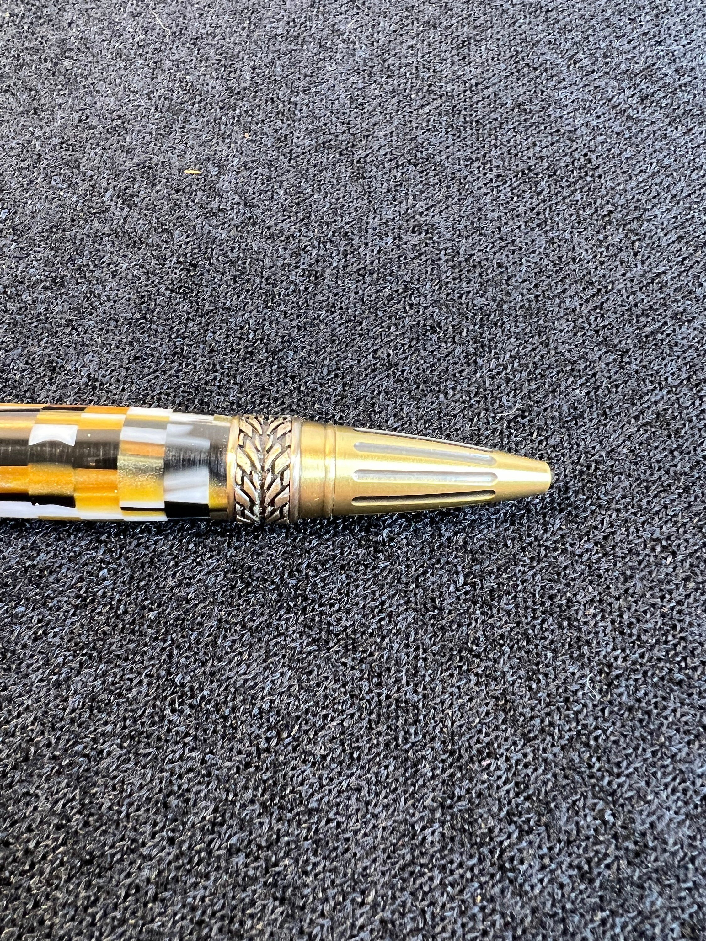 https://i.etsystatic.com/20960863/r/il/195086/4641931904/il_fullxfull.4641931904_34d6.jpg