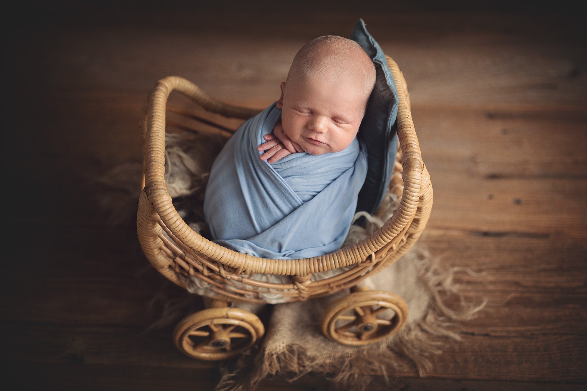 greencastle newborn photographer.jpg