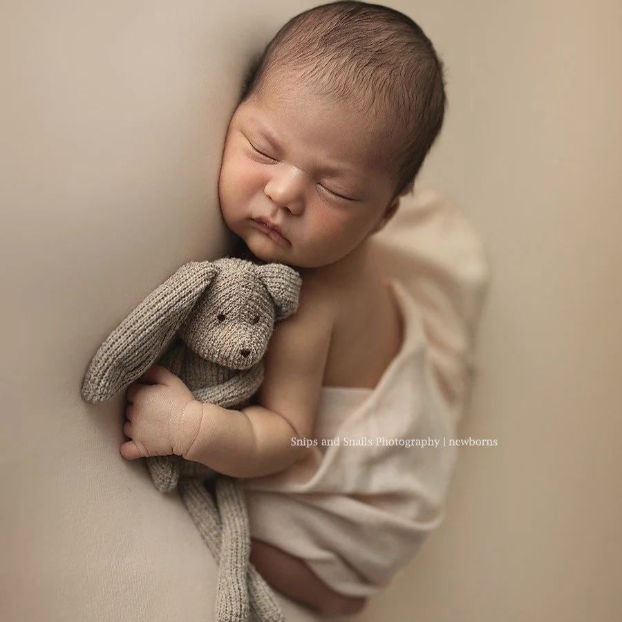 LOVE the simplicity of this sweet baby girl on this light blush backdrop. Just pure baby 💗
Just about full for June-August. Want on our expecting mommy schedule? Don't wait to contact us! https://www.snipsandsnailsphotography.com/contact
#lightblush