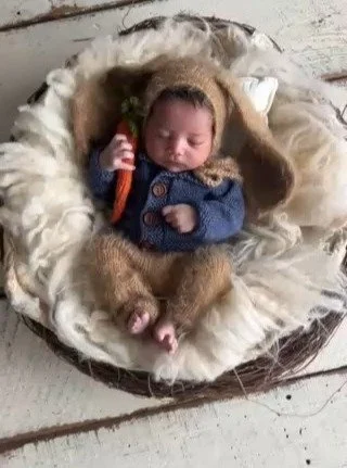 This baby today!!! 💙 Some behind the scenes and final image 
#peterrabbit
#newbornphotographernearme
#hagerstownphotographer
#chambersburgphotographer
#MartinsburgPhotographer
#frederickphotographer
#newbornphotographernearme