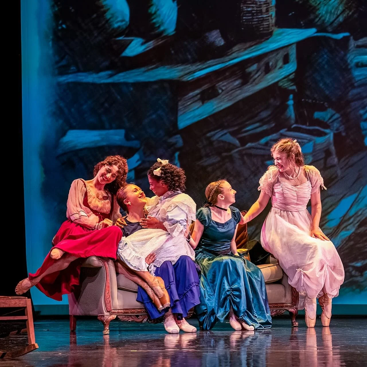 More sweet moments from our June performance at @pasadenaplayhouse !!

#littlewomenballet #womensstories #laballet #ladance #choreographerlife #littlewomendance